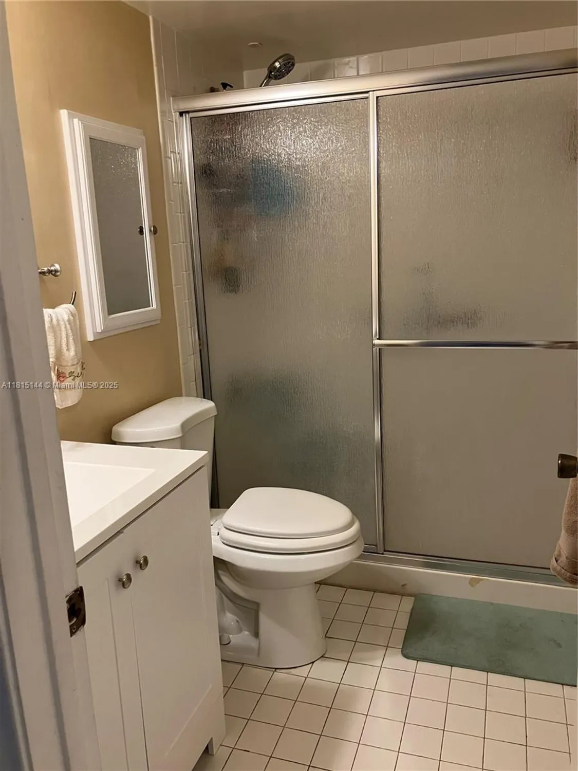 Property Slideshow image 15 of 24 | 800 sw 131st ave 109f, Pembroke Pines, FL, 33027