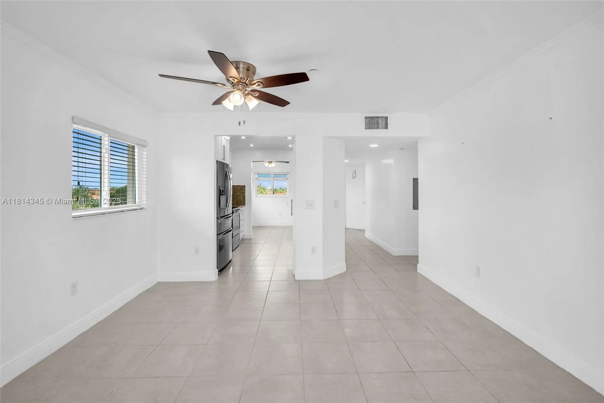 Property Slideshow image 15 of 30 | 701 sw 142nd ave 414s, Pembroke Pines, FL, 33027