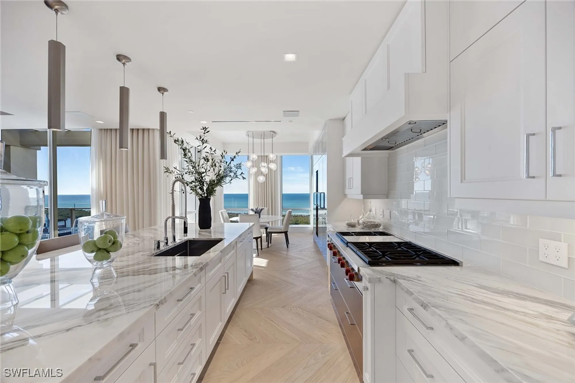 Property Slideshow image 15 of 50 | 6897 grenadier blvd ph 3, Naples, FL, 34108