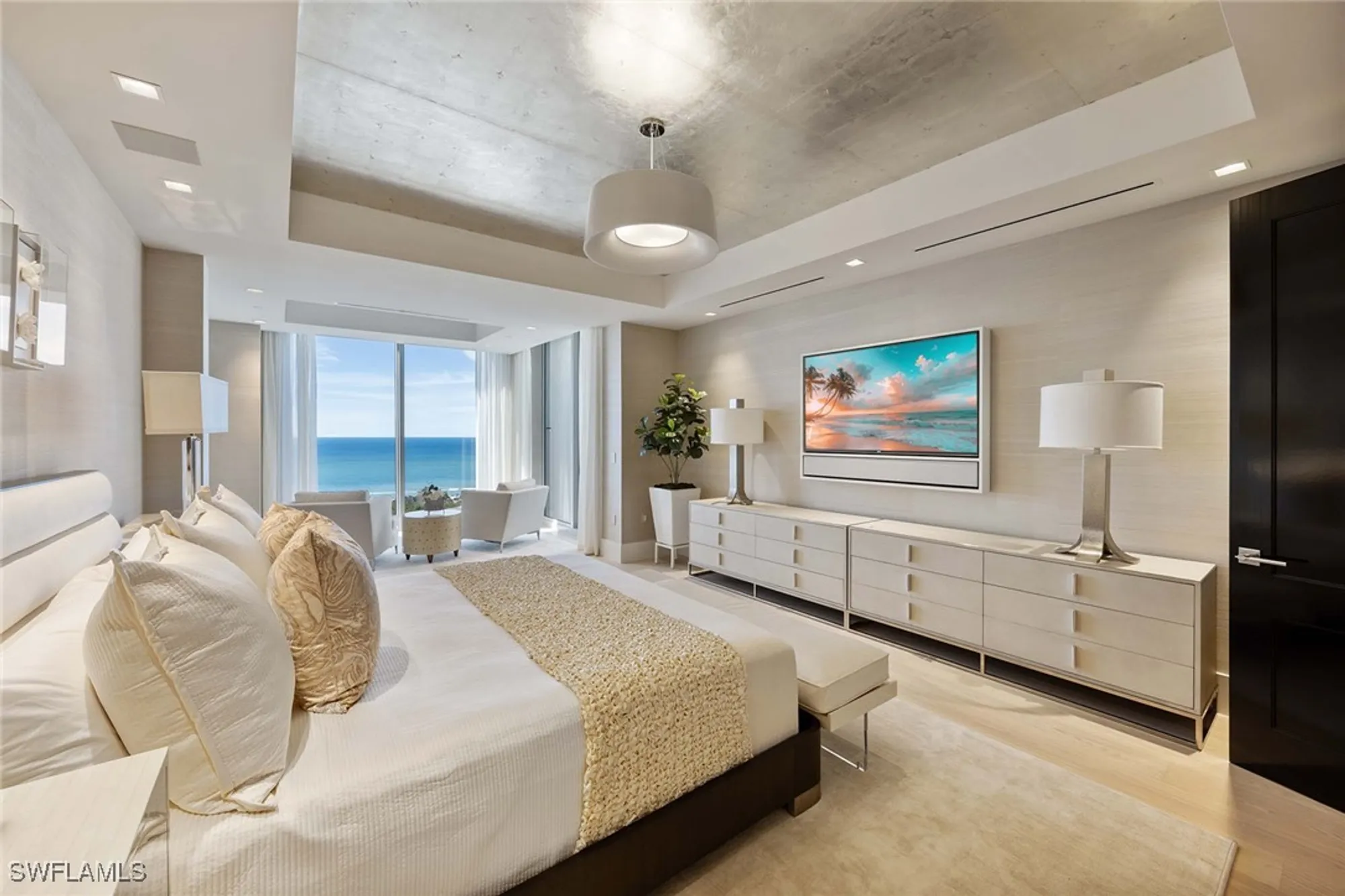 Property Slideshow image 18 of 50 | 6897 grenadier blvd ph 3, Naples, FL, 34108