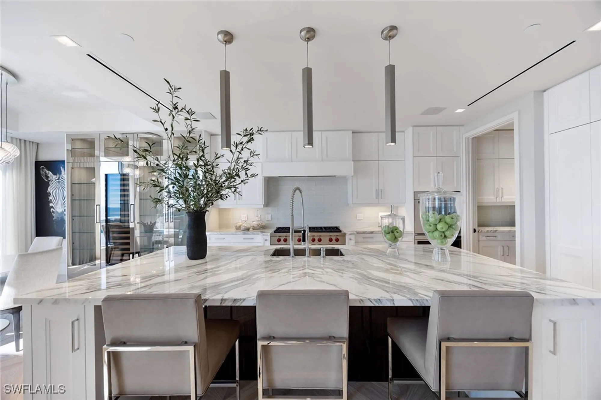 Property Slideshow image 12 of 50 | 6897 grenadier blvd ph 3, Naples, FL, 34108