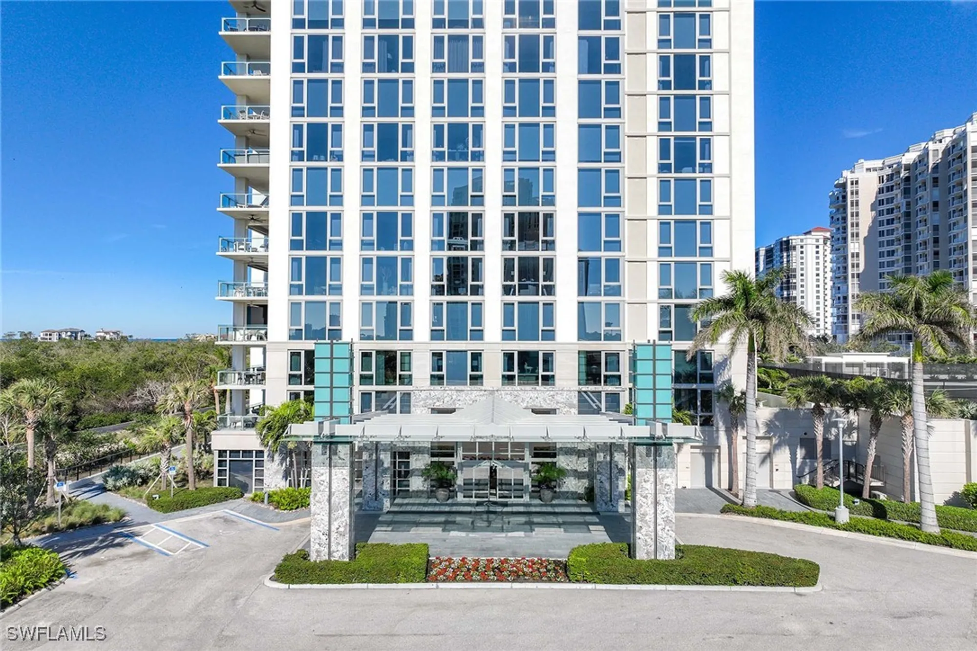 Property Slideshow image 5 of 50 | 6897 grenadier blvd ph 3, Naples, FL, 34108