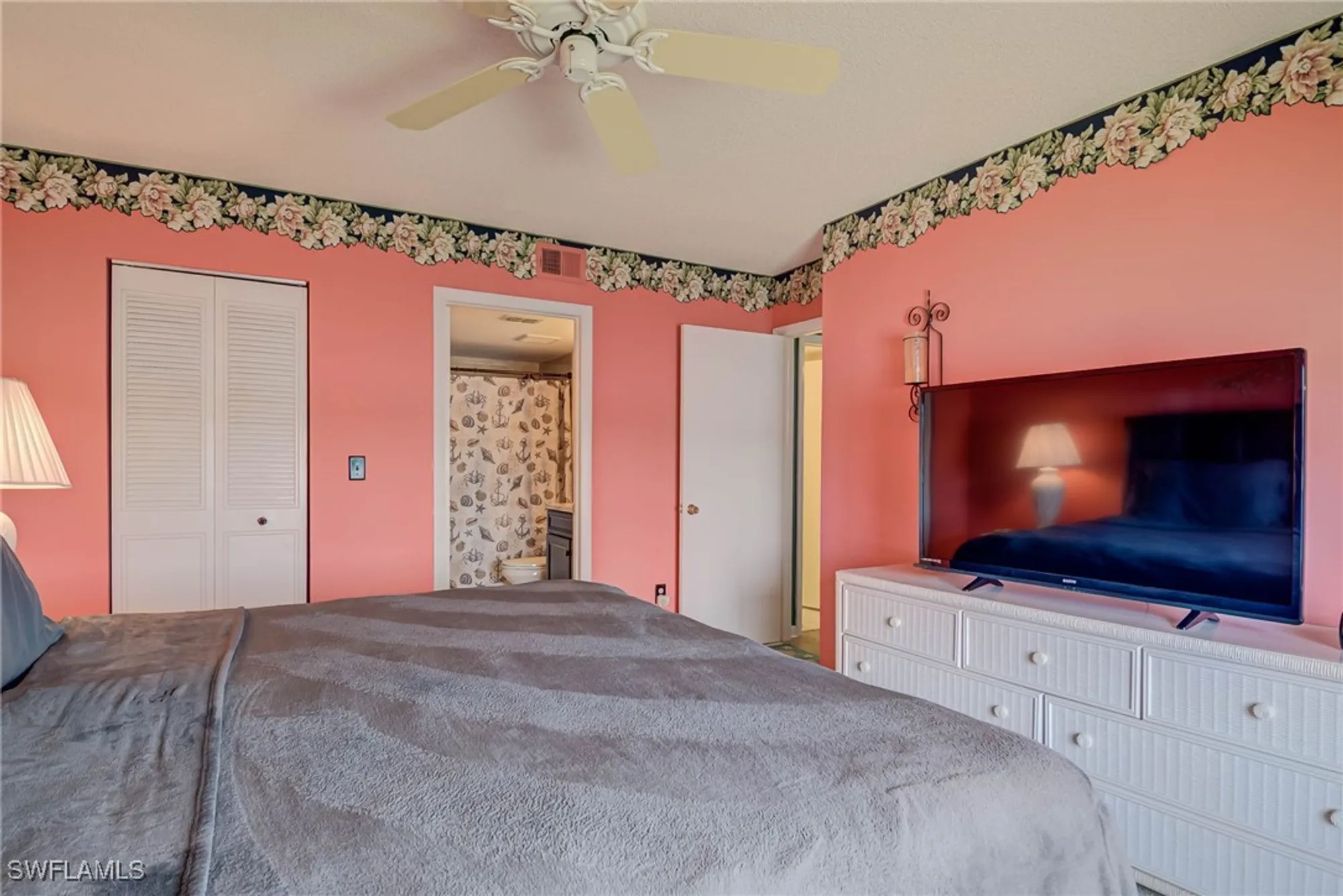 Property Slideshow image 14 of 21 | 9950 sailview ct 14, Fort Myers, FL, 33905