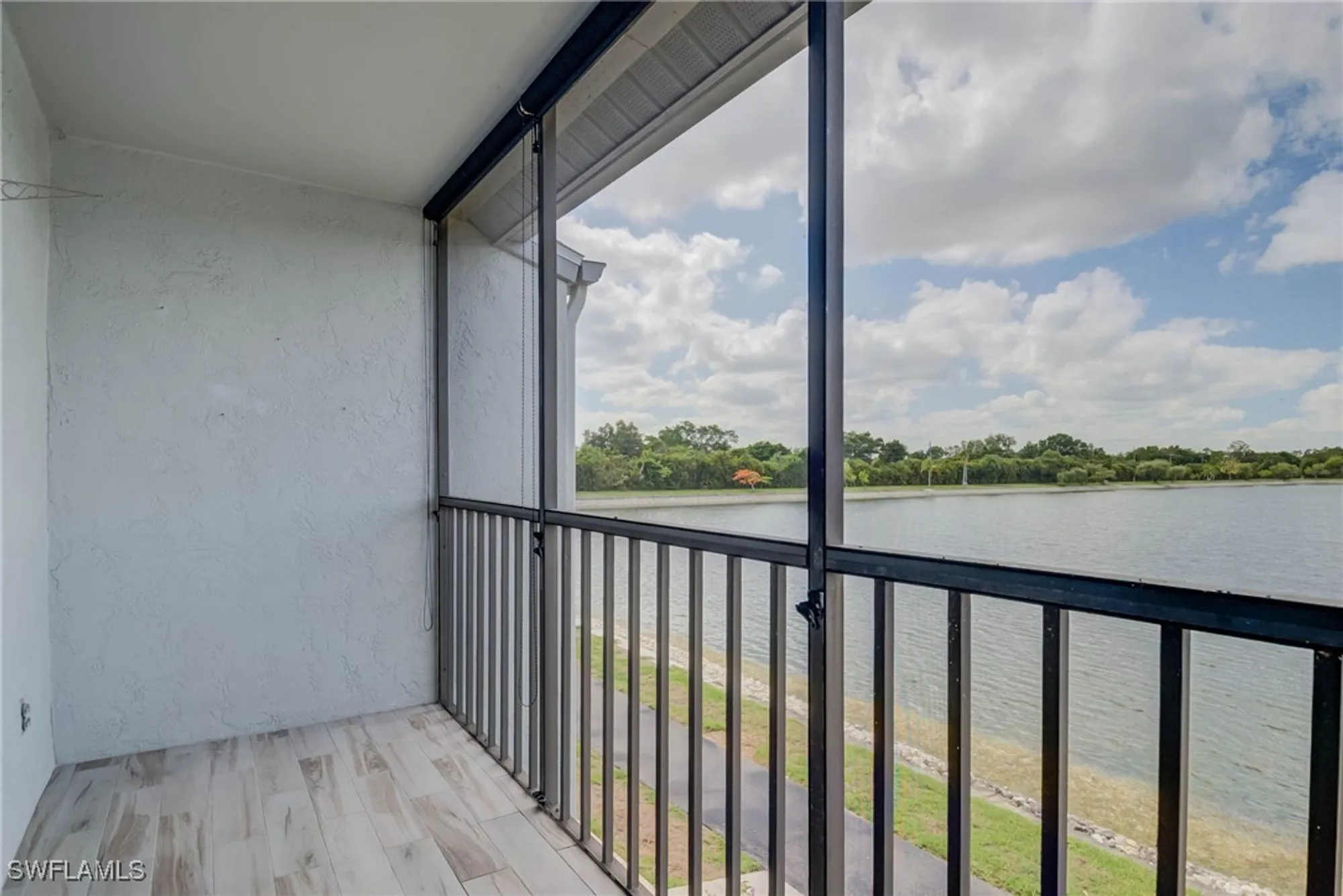 Property Slideshow image 18 of 21 | 9950 sailview ct 14, Fort Myers, FL, 33905