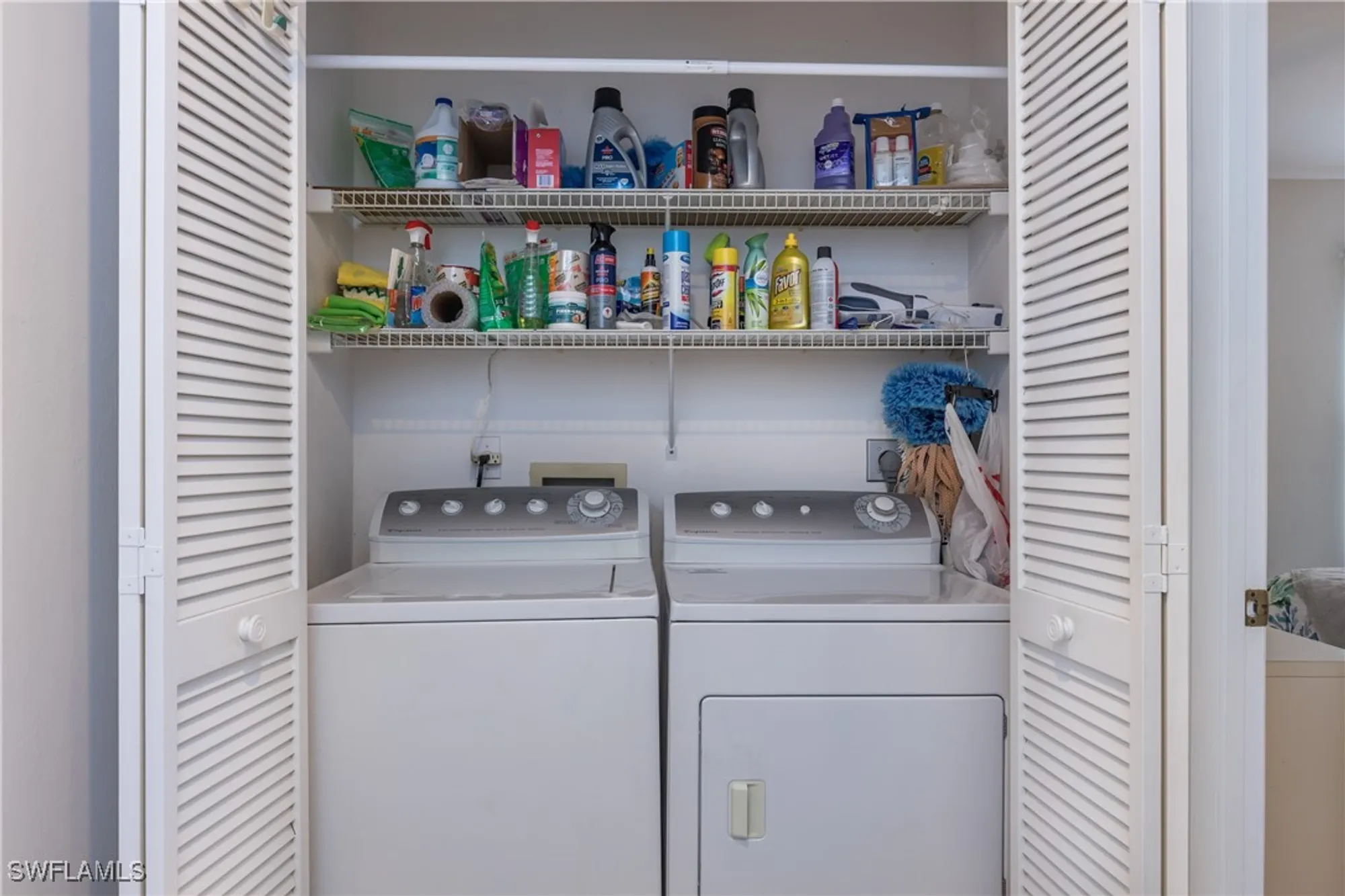 Property Slideshow image 26 of 37 | 5825 trailwinds dr 425, Fort Myers, FL, 33907