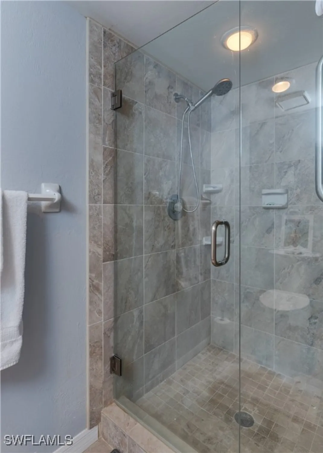 Property Slideshow image 21 of 37 | 5825 trailwinds dr 425, Fort Myers, FL, 33907