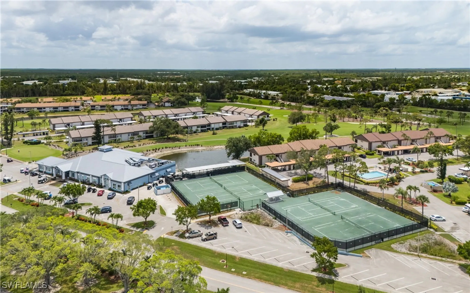 Property Slideshow image 34 of 37 | 5825 trailwinds dr 425, Fort Myers, FL, 33907