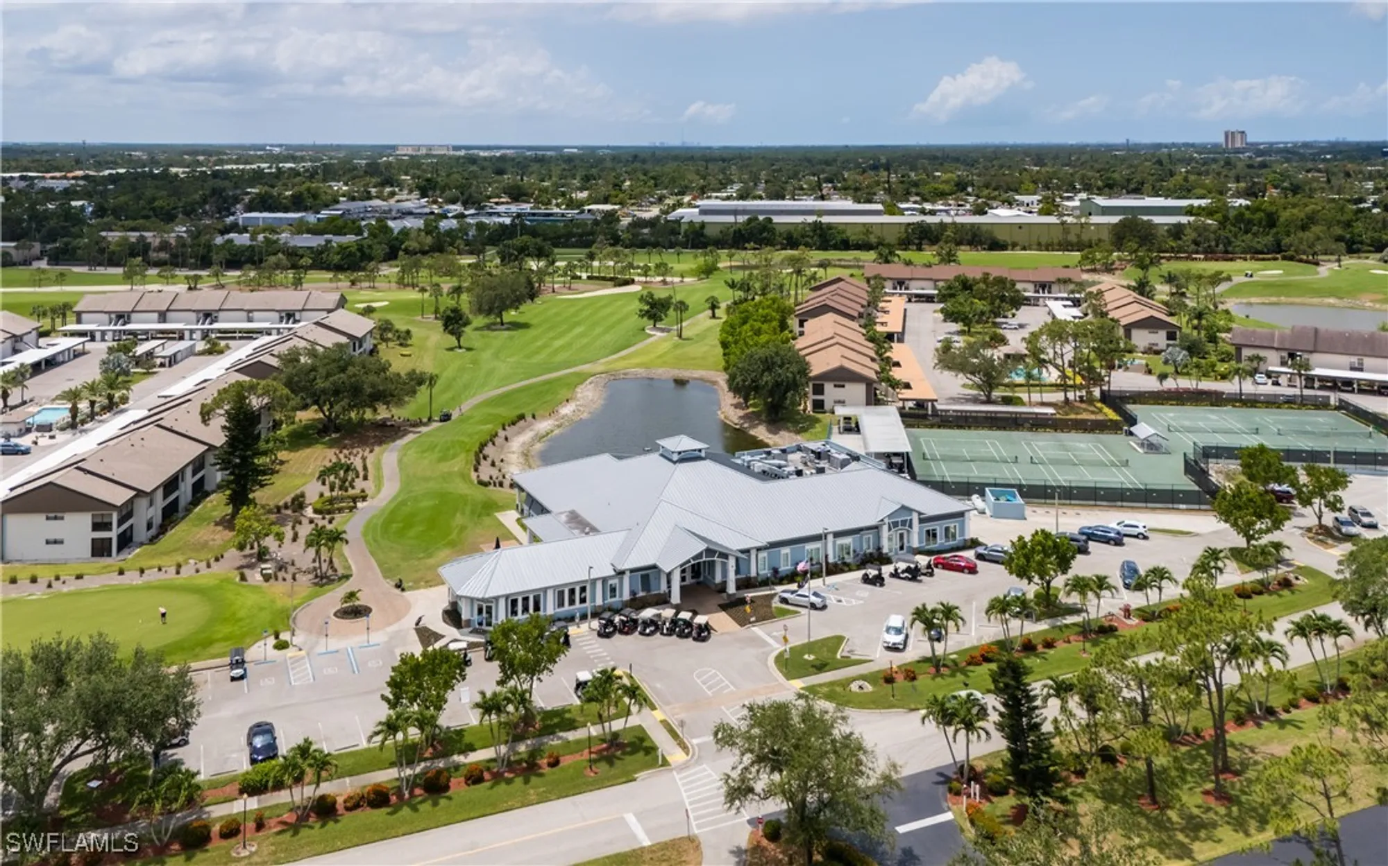 Property Slideshow image 33 of 37 | 5825 trailwinds dr 425, Fort Myers, FL, 33907