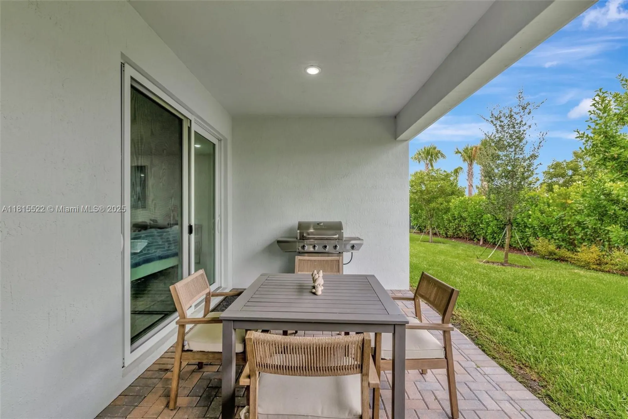Property Slideshow image 26 of 43 | 9921 sw isabelline dr, Port St Lucie, FL, 34987