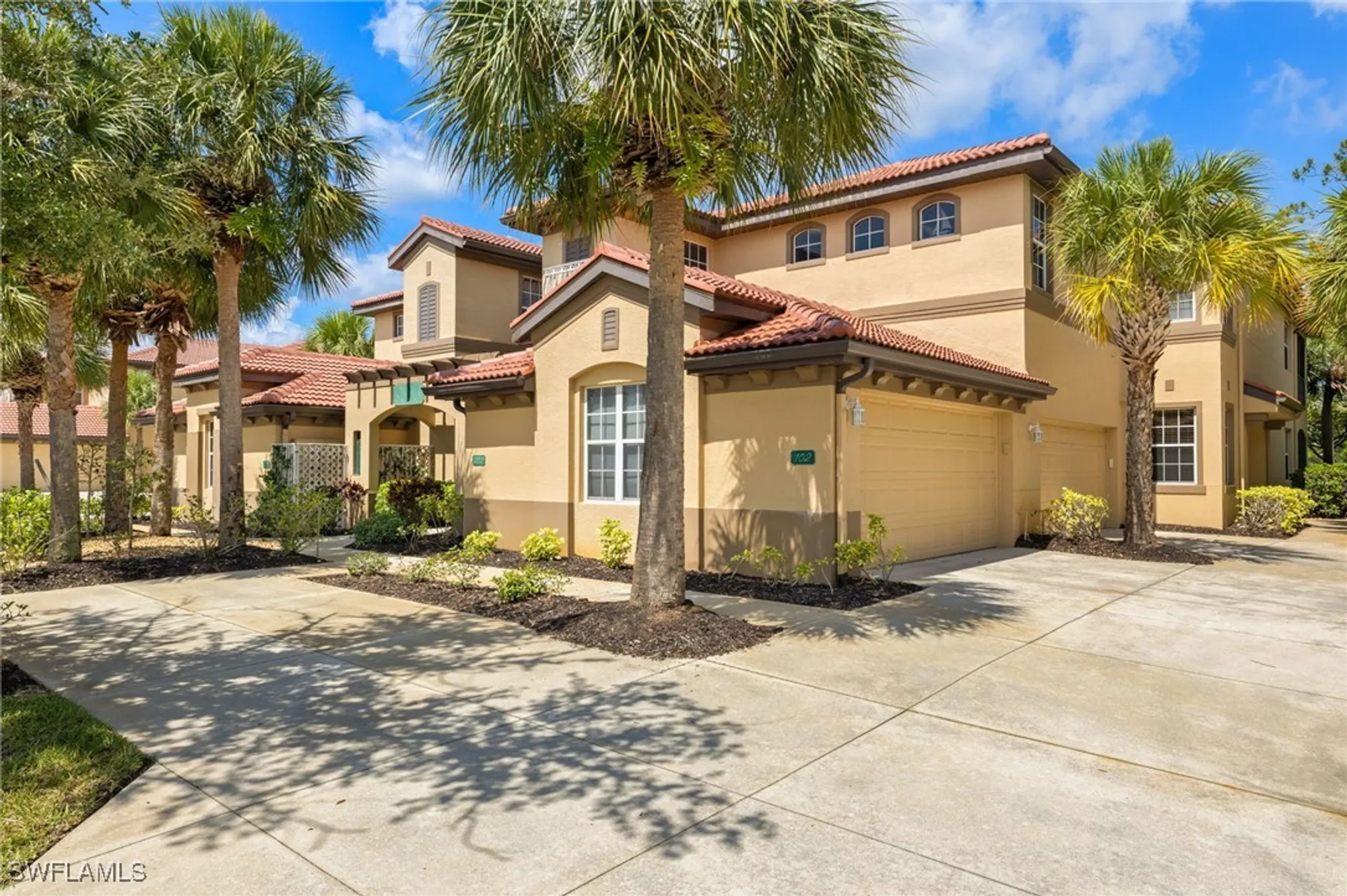Property Slideshow image 5 of 36 | 9356 aviano dr 102, Fort Myers, FL, 33913