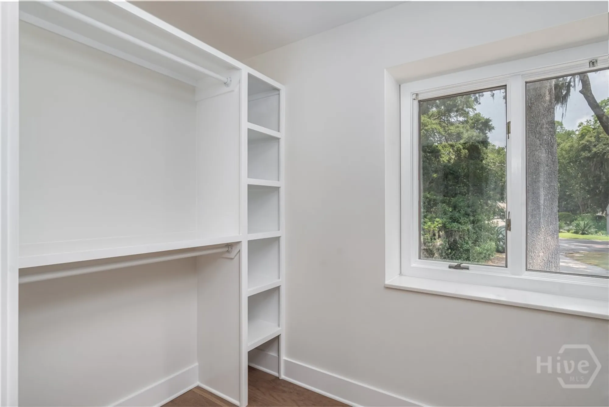 Property Slideshow image 20 of 36 | 6 schroeder ct, Savannah, GA, 31411
