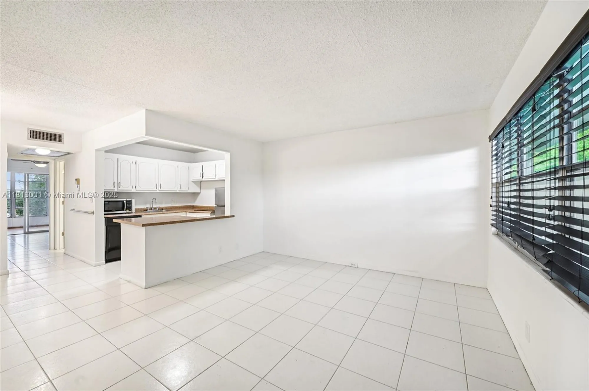 Property Slideshow image 5 of 23 | 4007 durham a # 4007, Deerfield Beach, FL, 33442