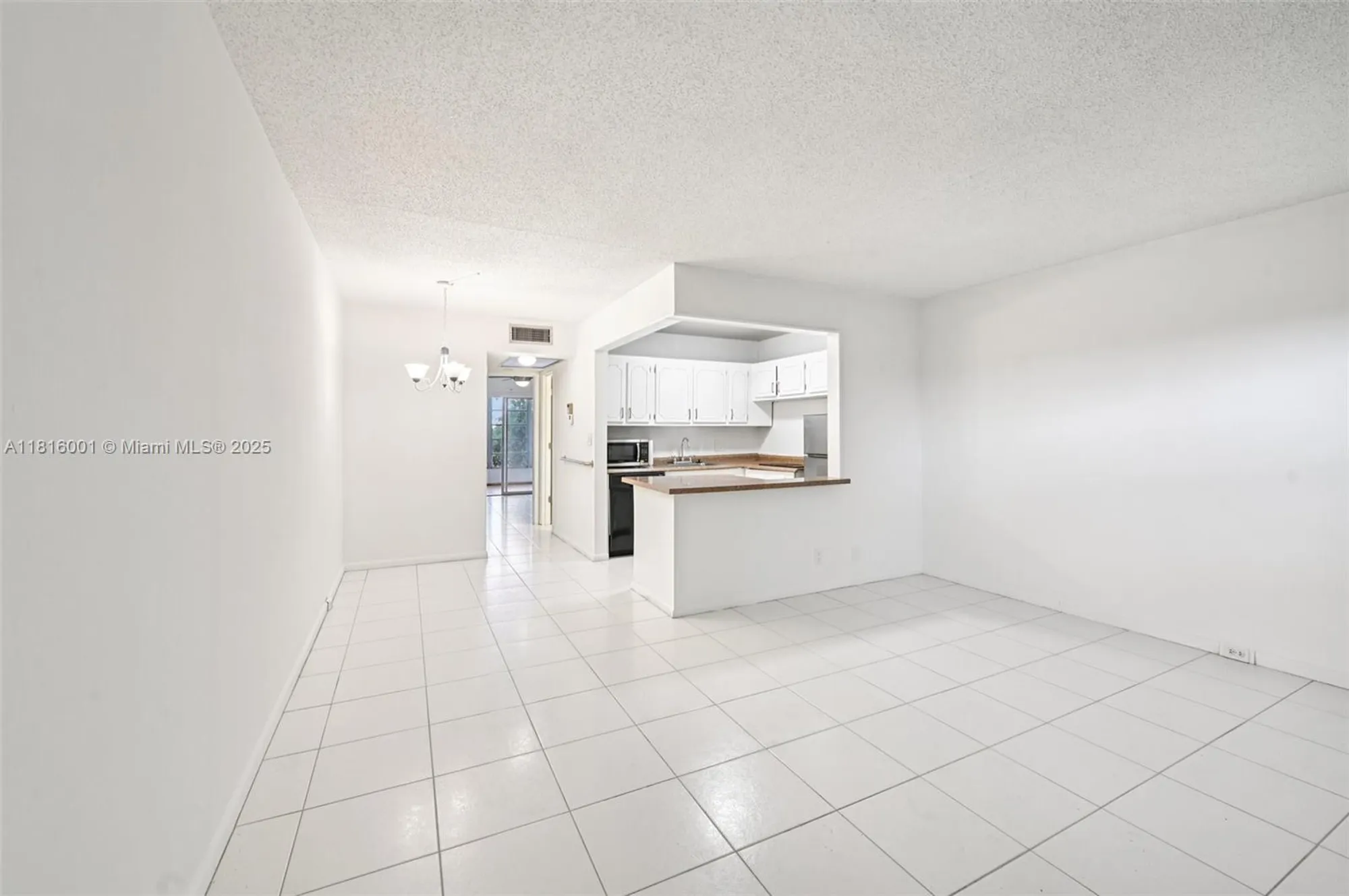 Property Slideshow image 6 of 23 | 4007 durham a # 4007, Deerfield Beach, FL, 33442
