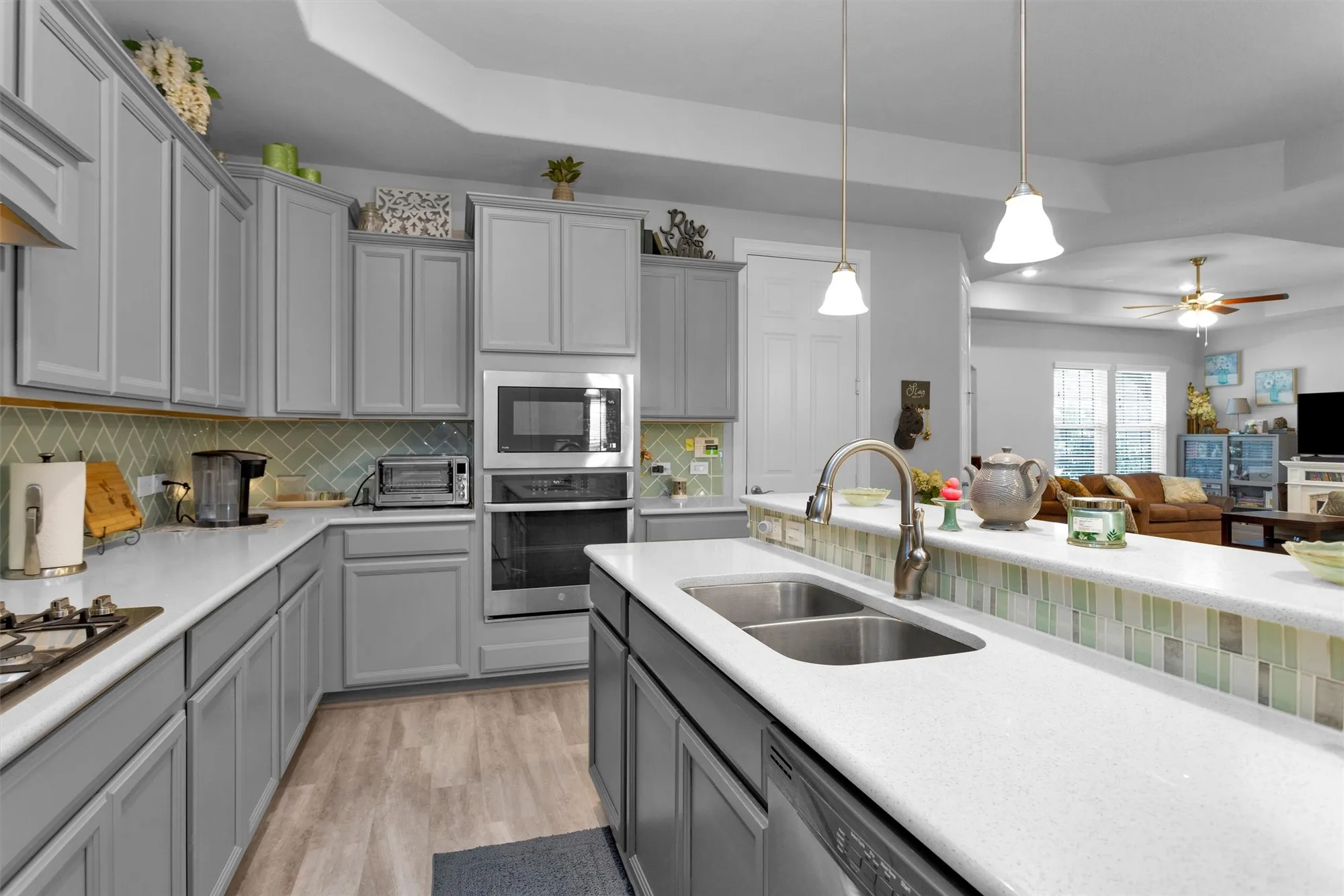 Property Slideshow image 13 of 43 | 5746 lakeside villas ct, Conroe, TX, 77304