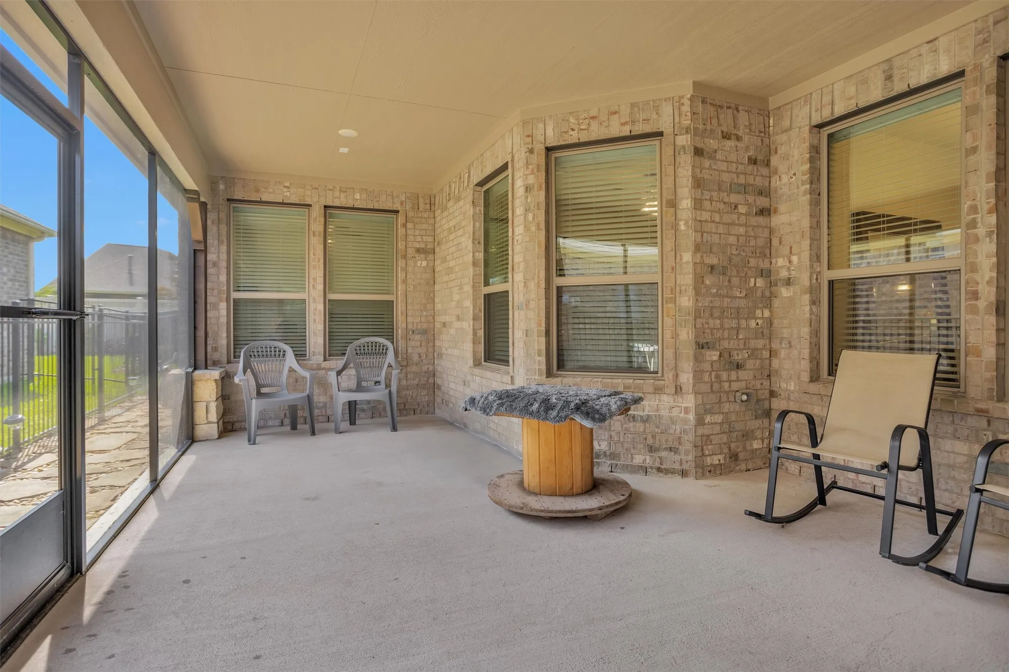 Property Slideshow image 27 of 43 | 5746 lakeside villas ct, Conroe, TX, 77304