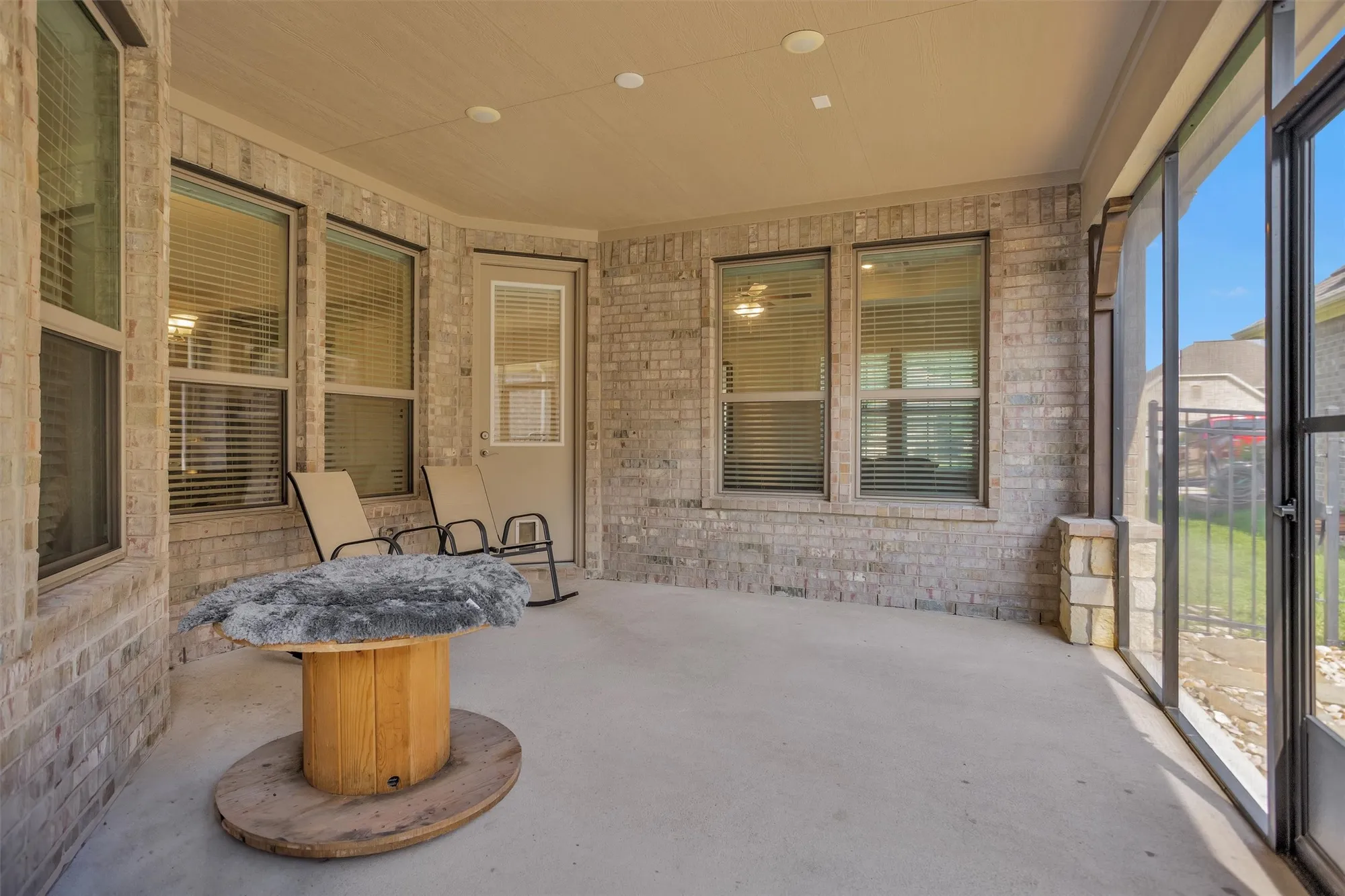 Property Slideshow image 28 of 43 | 5746 lakeside villas ct, Conroe, TX, 77304