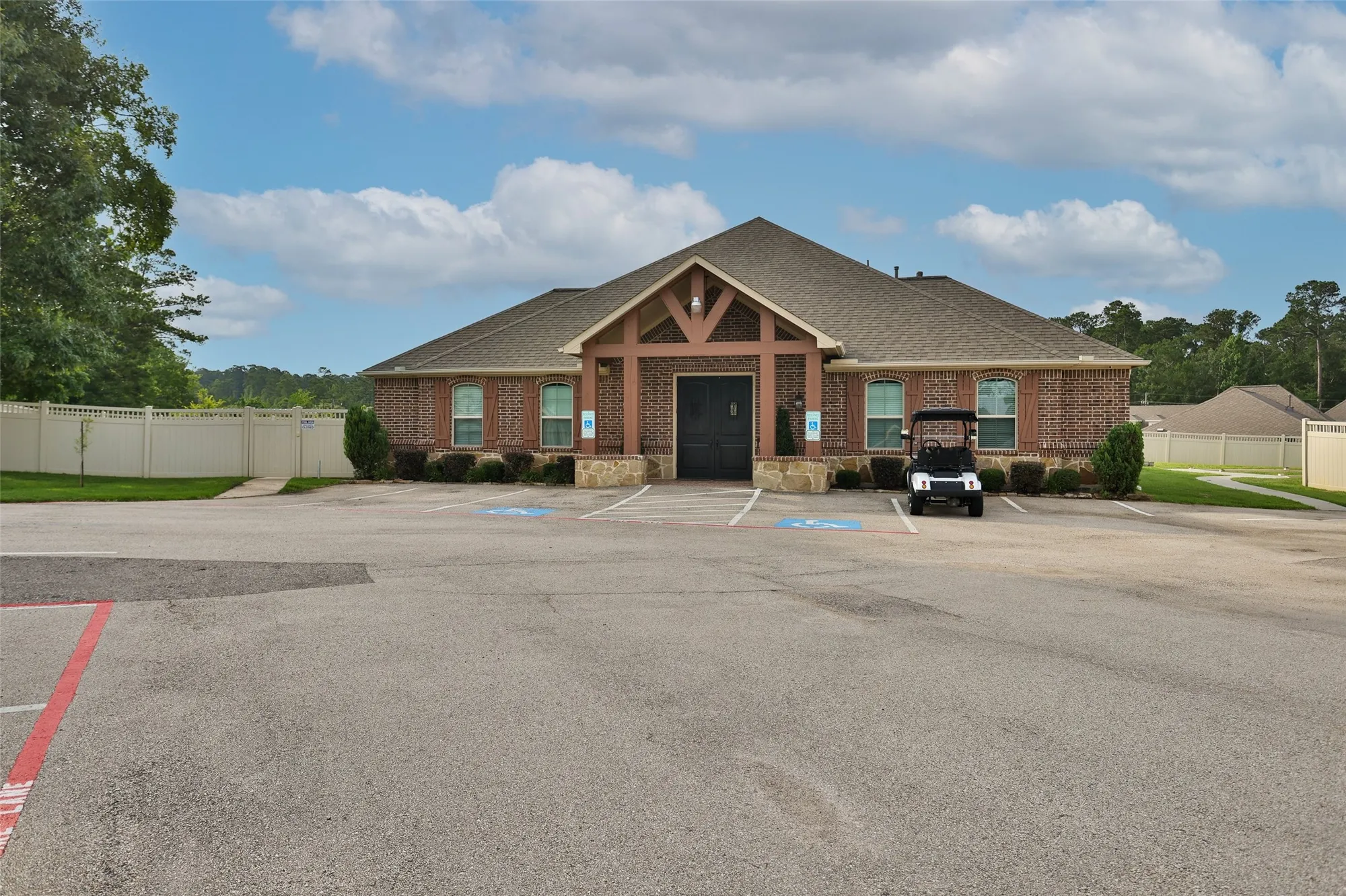 Property Slideshow image 35 of 43 | 5746 lakeside villas ct, Conroe, TX, 77304