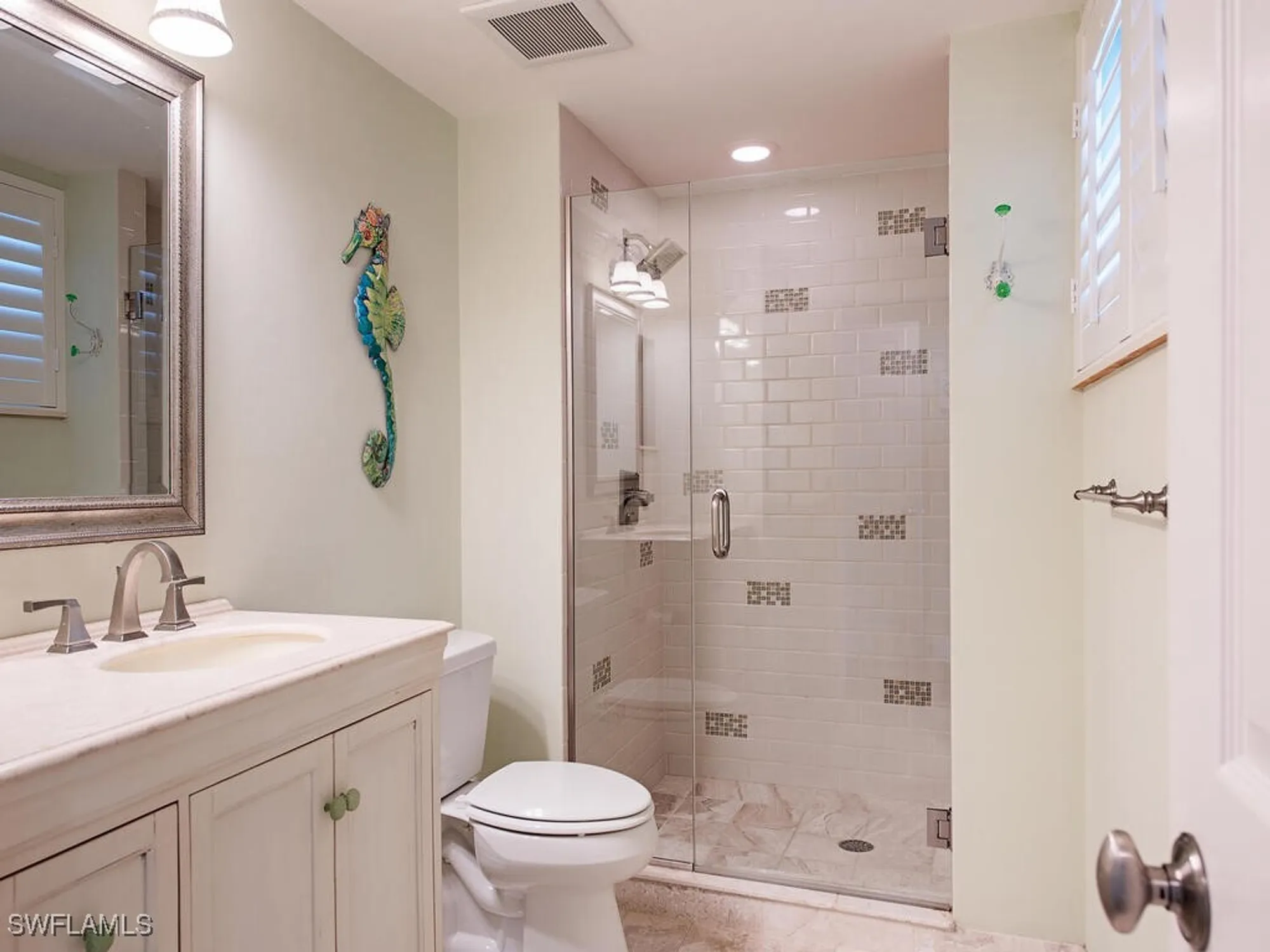 Property Slideshow image 11 of 12 | 6075 pelican bay blvd apt 705, Naples, FL, 34108
