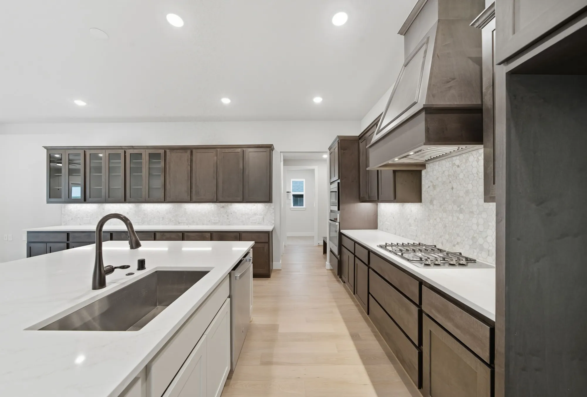 Property Slideshow image 20 of 50 | 10041 larkin cv, Willis, TX, 77318