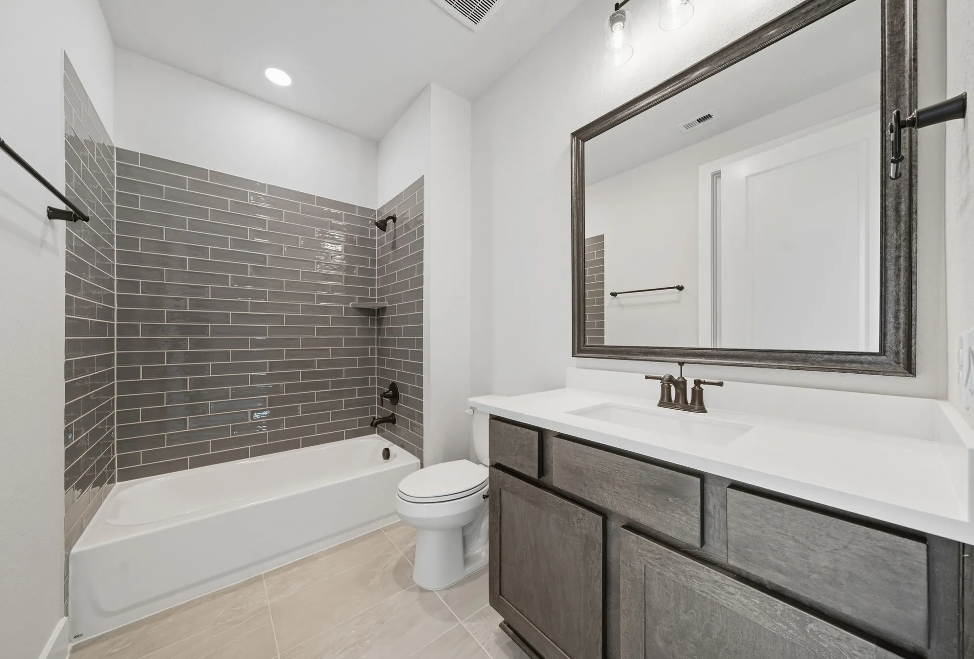 Property Slideshow image 32 of 50 | 10041 larkin cv, Willis, TX, 77318