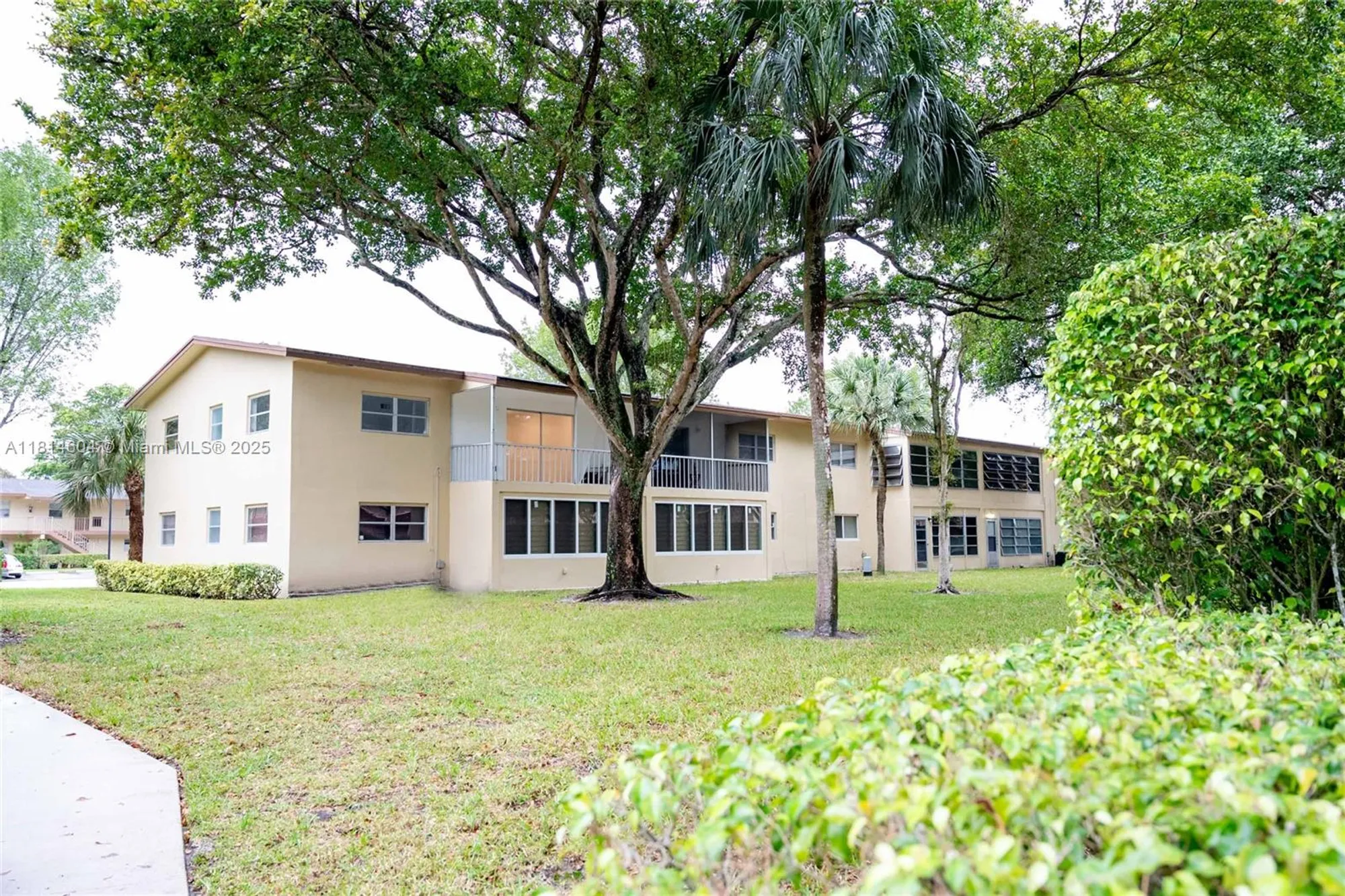 Property Slideshow image 12 of 15 | 251 nw 76th ave 208, Margate, FL, 33063