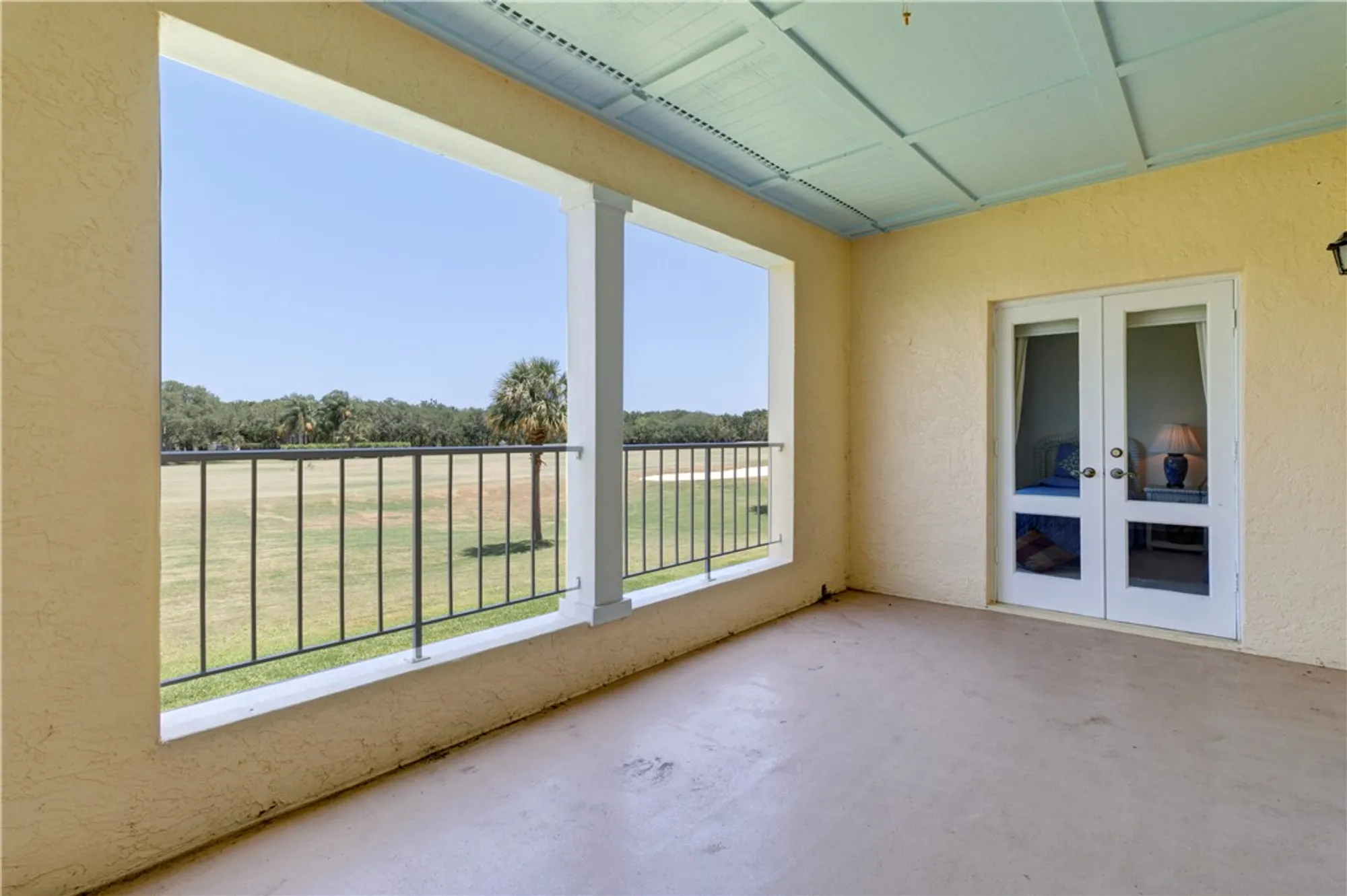 Property Slideshow image 29 of 36 | 5030 harmony cir apt 204, Vero Beach, FL, 32967