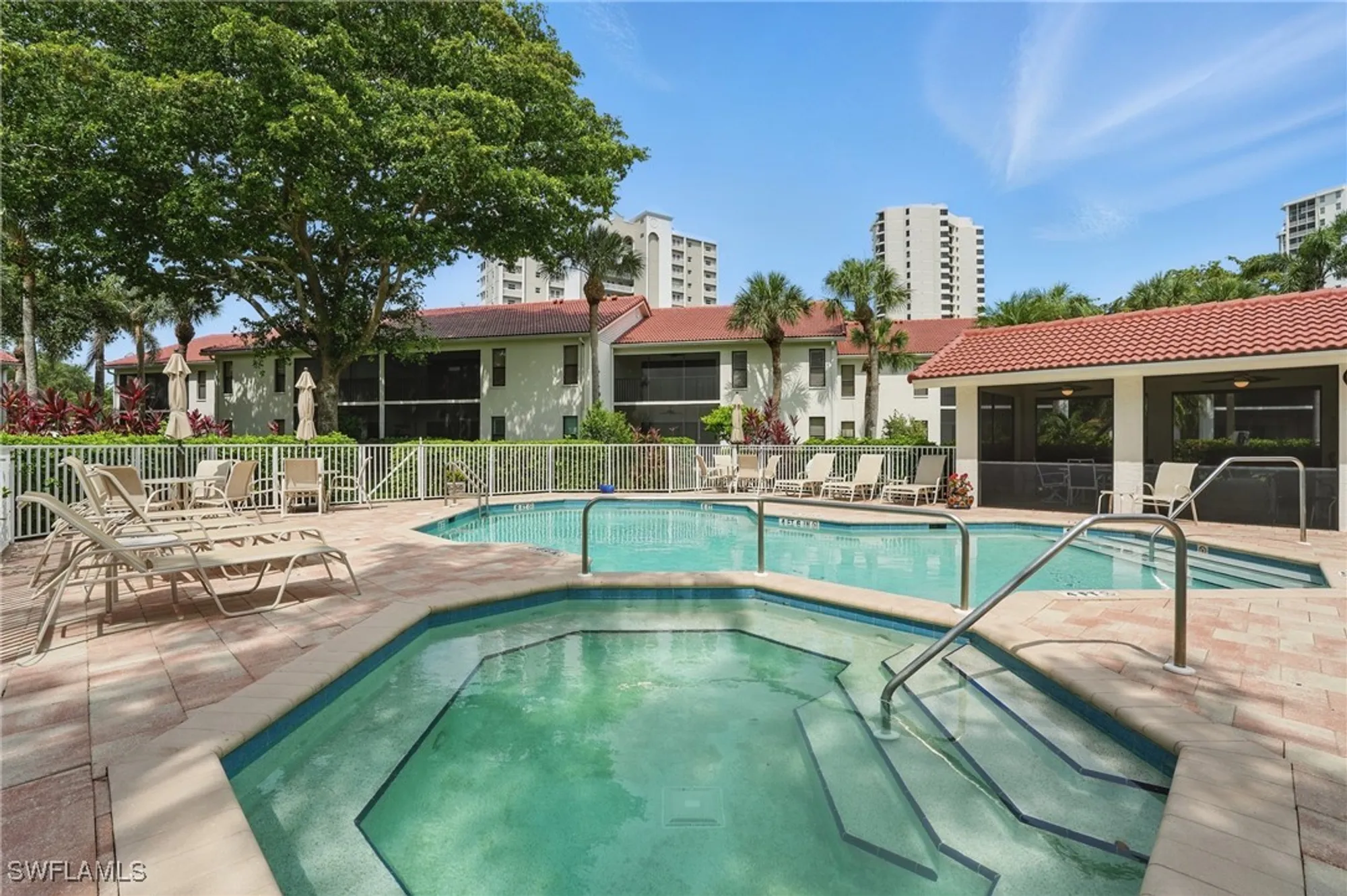 Property Slideshow image 17 of 22 | 547 serendipity dr, Naples, FL, 34108