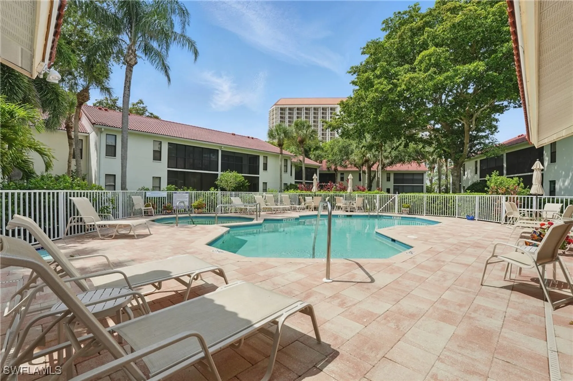 Property Slideshow image 19 of 22 | 547 serendipity dr, Naples, FL, 34108