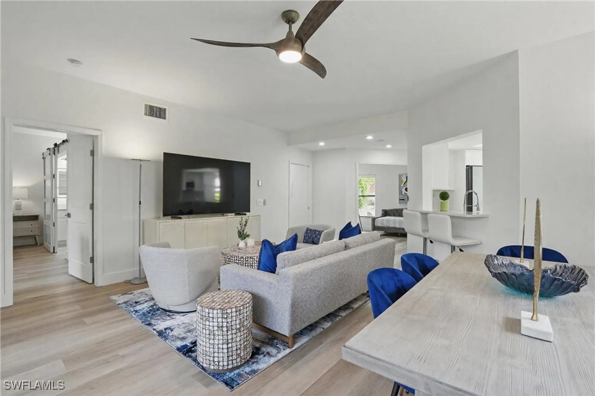 Property Slideshow image 6 of 22 | 547 serendipity dr, Naples, FL, 34108