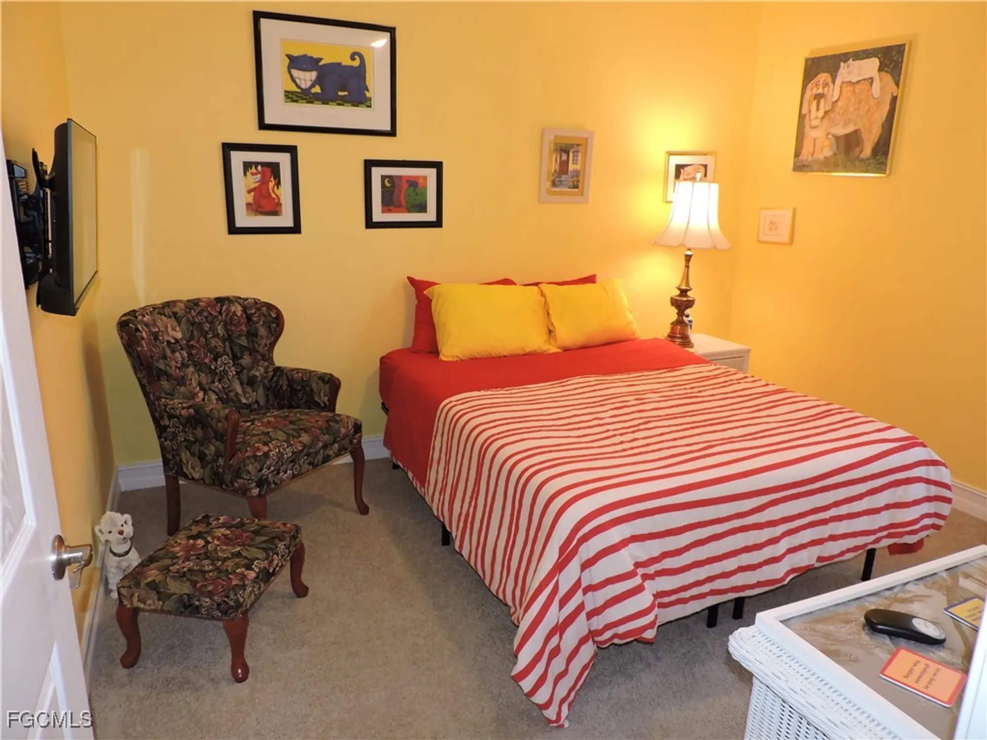 Property Slideshow image 16 of 32 | 15165 yellow wood dr, Alva, FL, 33920