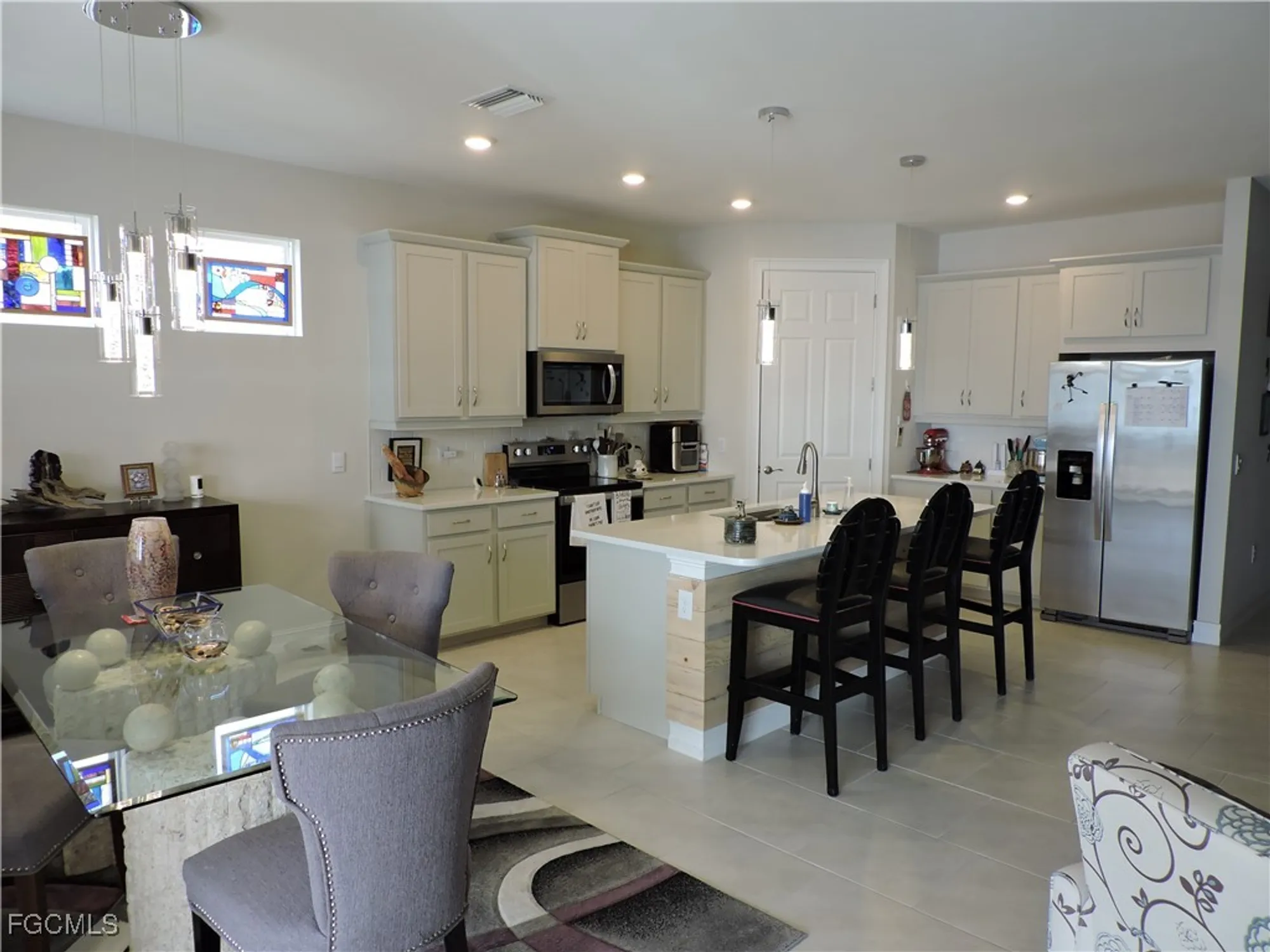 Property Slideshow image 6 of 32 | 15165 yellow wood dr, Alva, FL, 33920