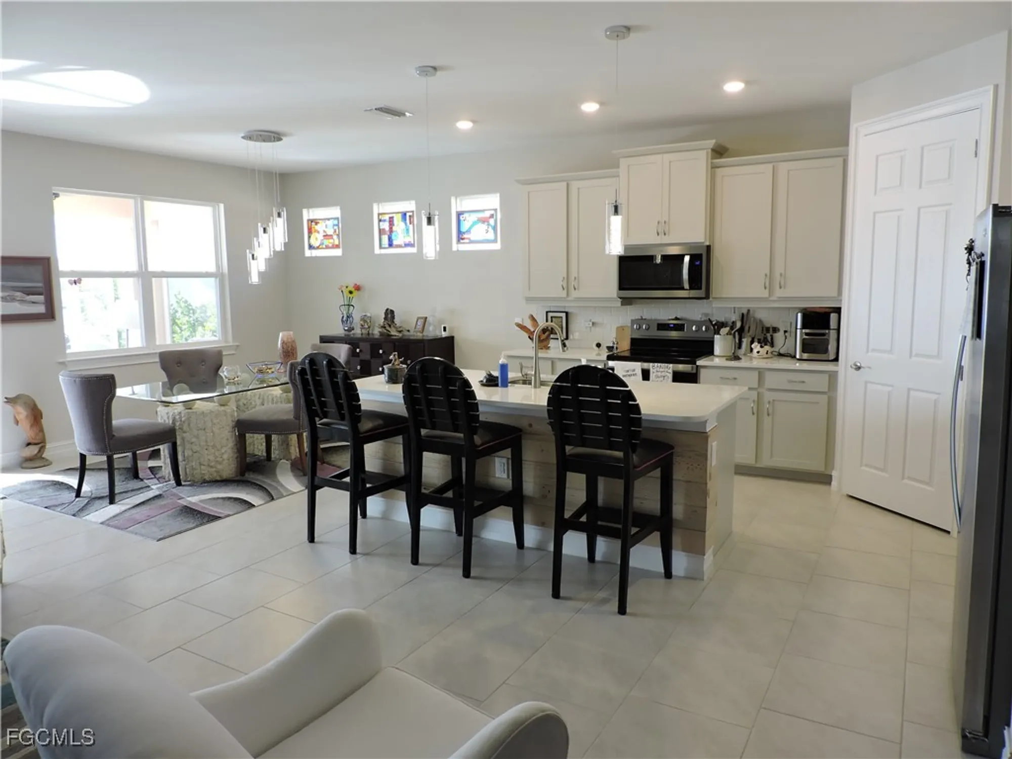 Property Slideshow image 7 of 32 | 15165 yellow wood dr, Alva, FL, 33920