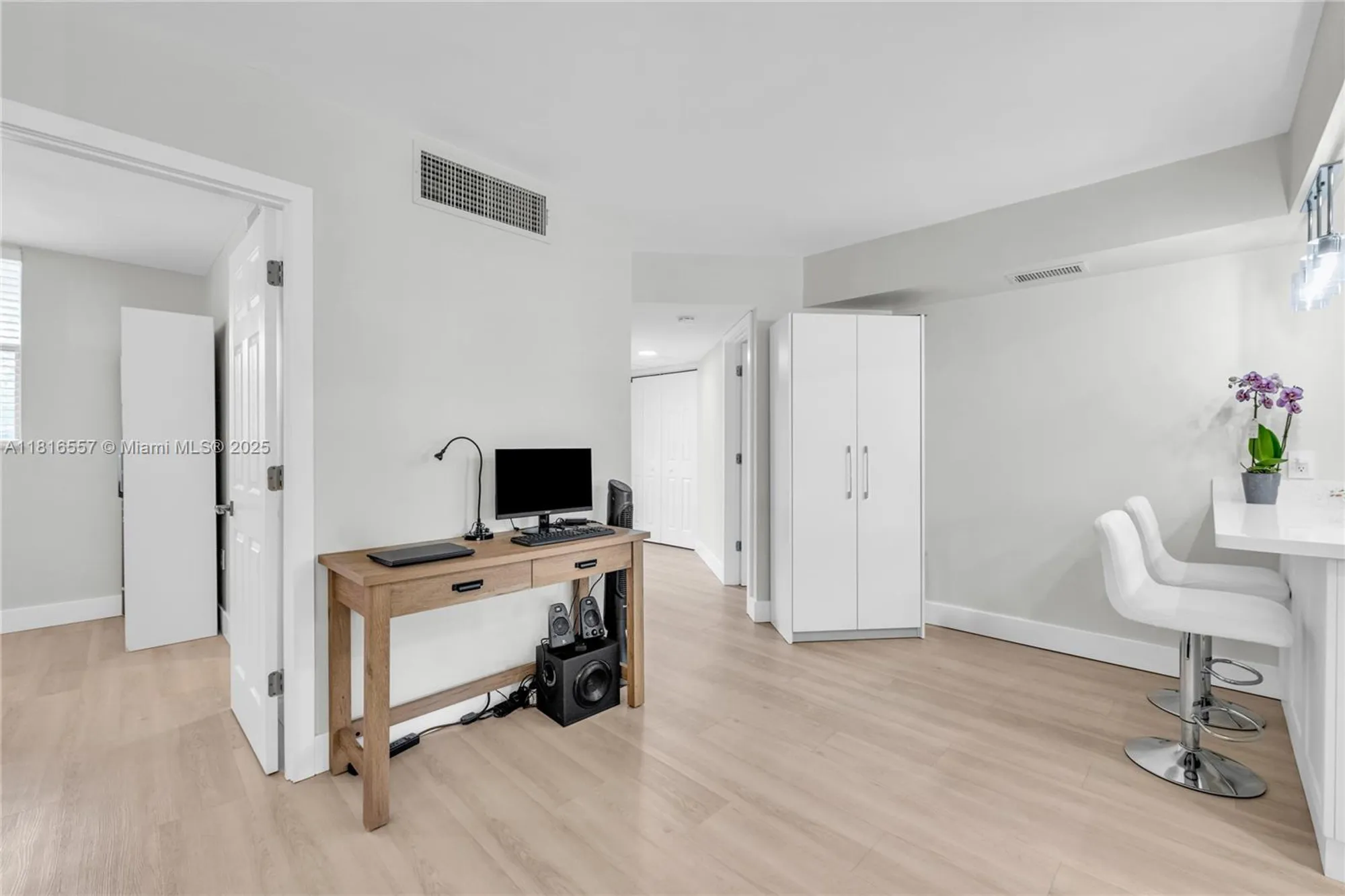 Property Slideshow image 12 of 49 | 9091 lime bay blvd 211, Tamarac, FL, 33321