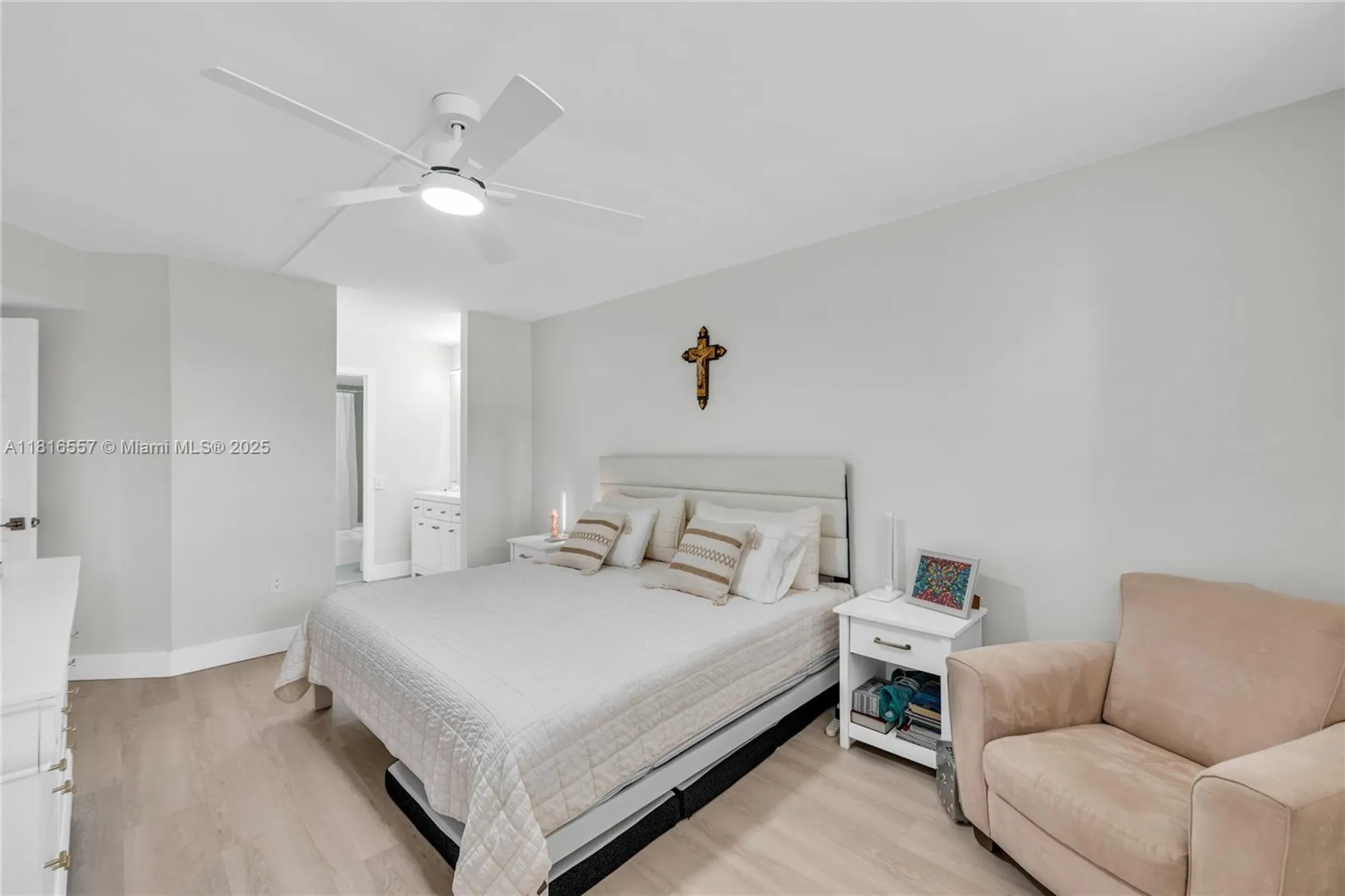 Property Slideshow image 24 of 49 | 9091 lime bay blvd 211, Tamarac, FL, 33321