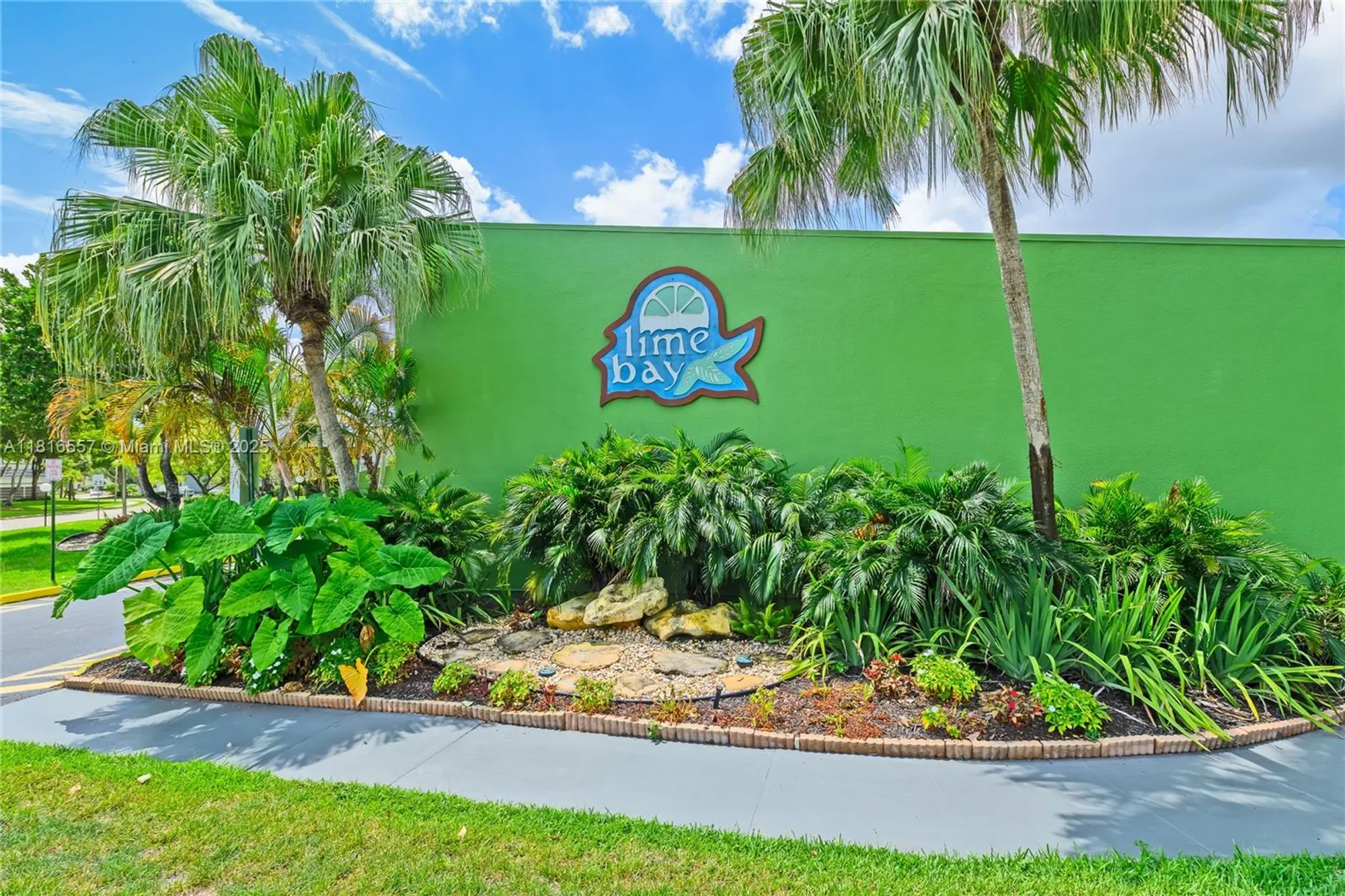 Property Slideshow image 36 of 49 | 9091 lime bay blvd 211, Tamarac, FL, 33321