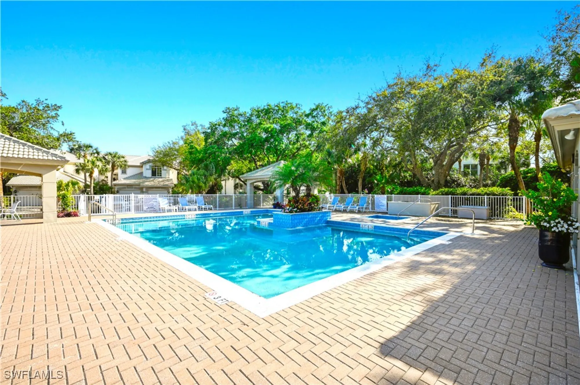 Property Slideshow image 32 of 39 | 27071 lake harbor ct 103, Bonita Springs, FL, 34134