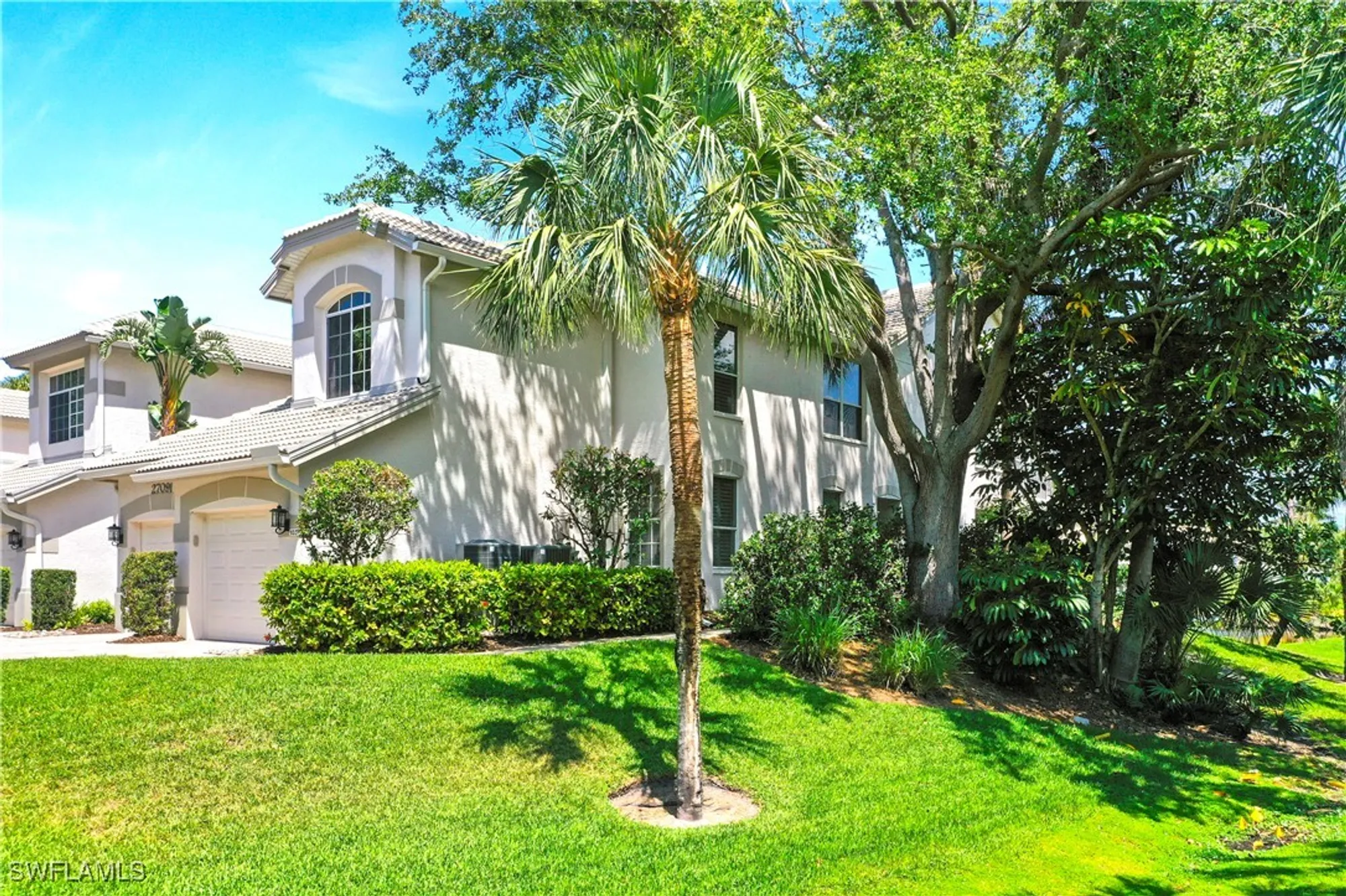 Property Slideshow image 4 of 39 | 27091 lake harbor ct 103, Bonita Springs, FL, 34134