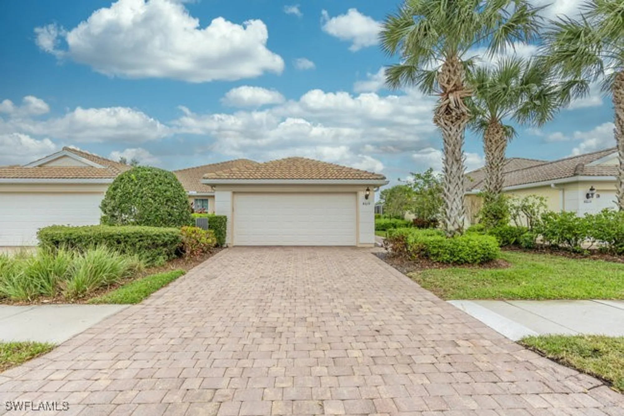 Property Slideshow image 2 of 40 | 8619 genova ct, Naples, FL, 34114