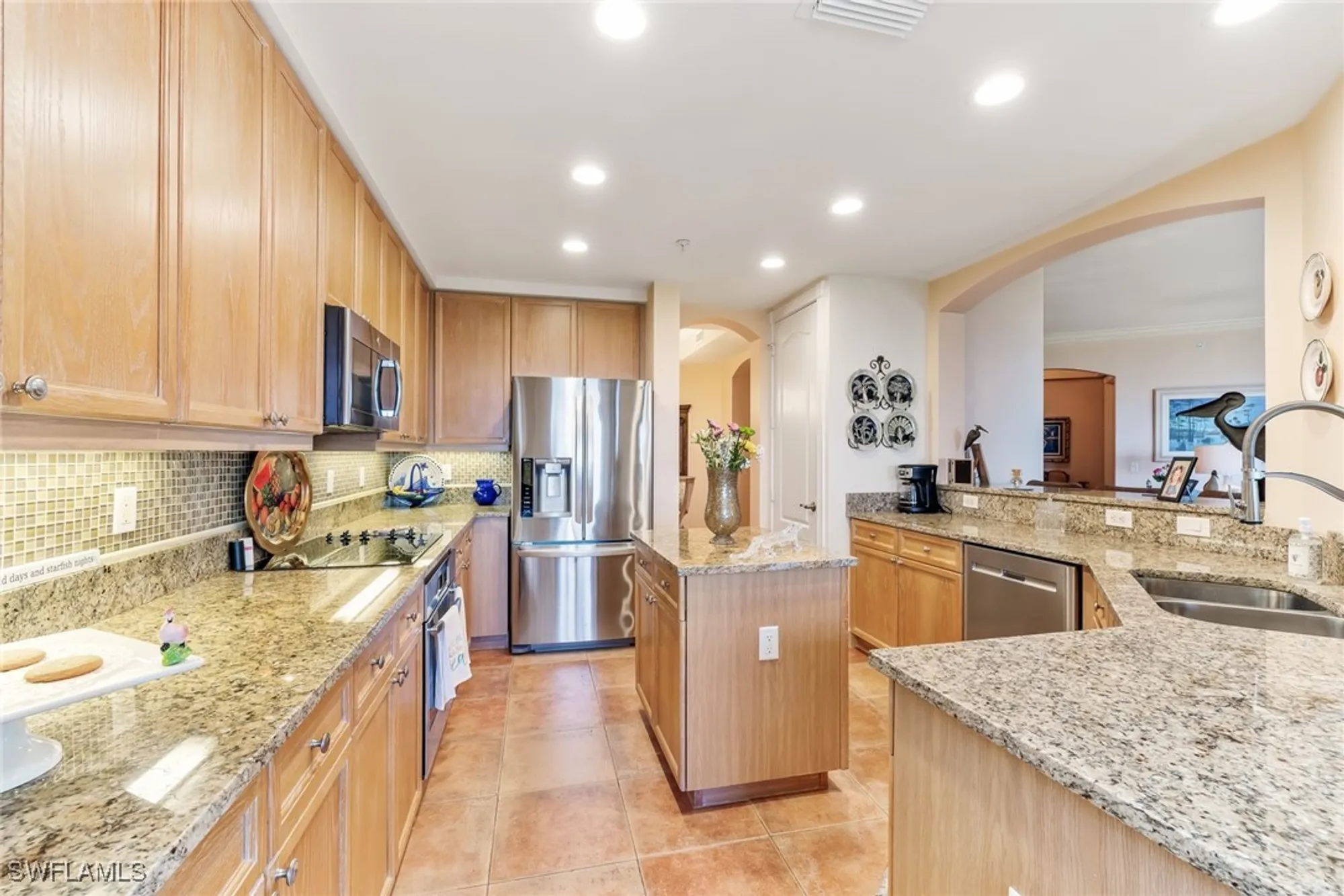 Property Slideshow image 17 of 50 | 11600 court of palms 301, Fort Myers, FL, 33908