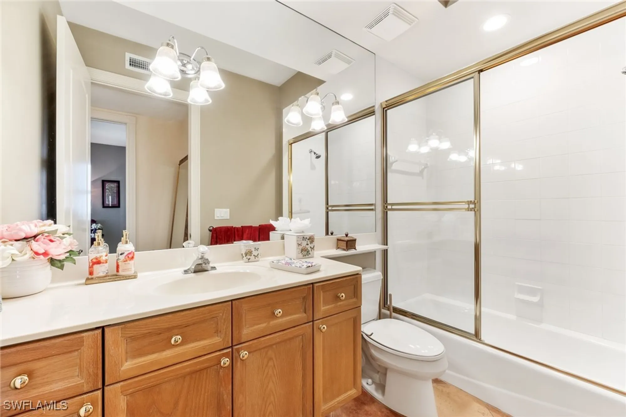 Property Slideshow image 26 of 50 | 11600 court of palms 301, Fort Myers, FL, 33908