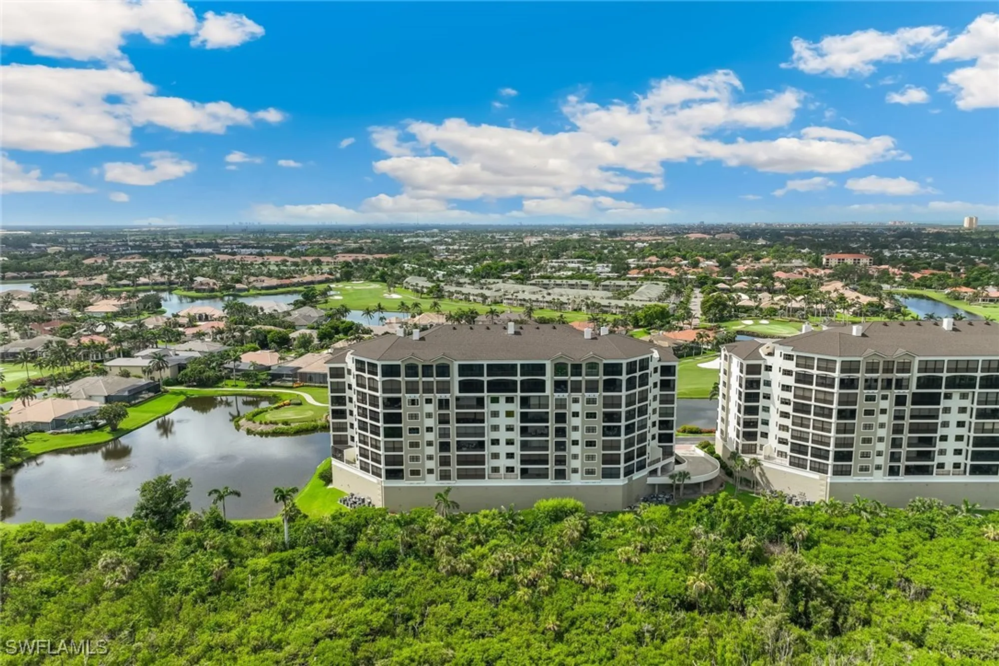 Property Slideshow image 4 of 50 | 11600 court of palms 301, Fort Myers, FL, 33908