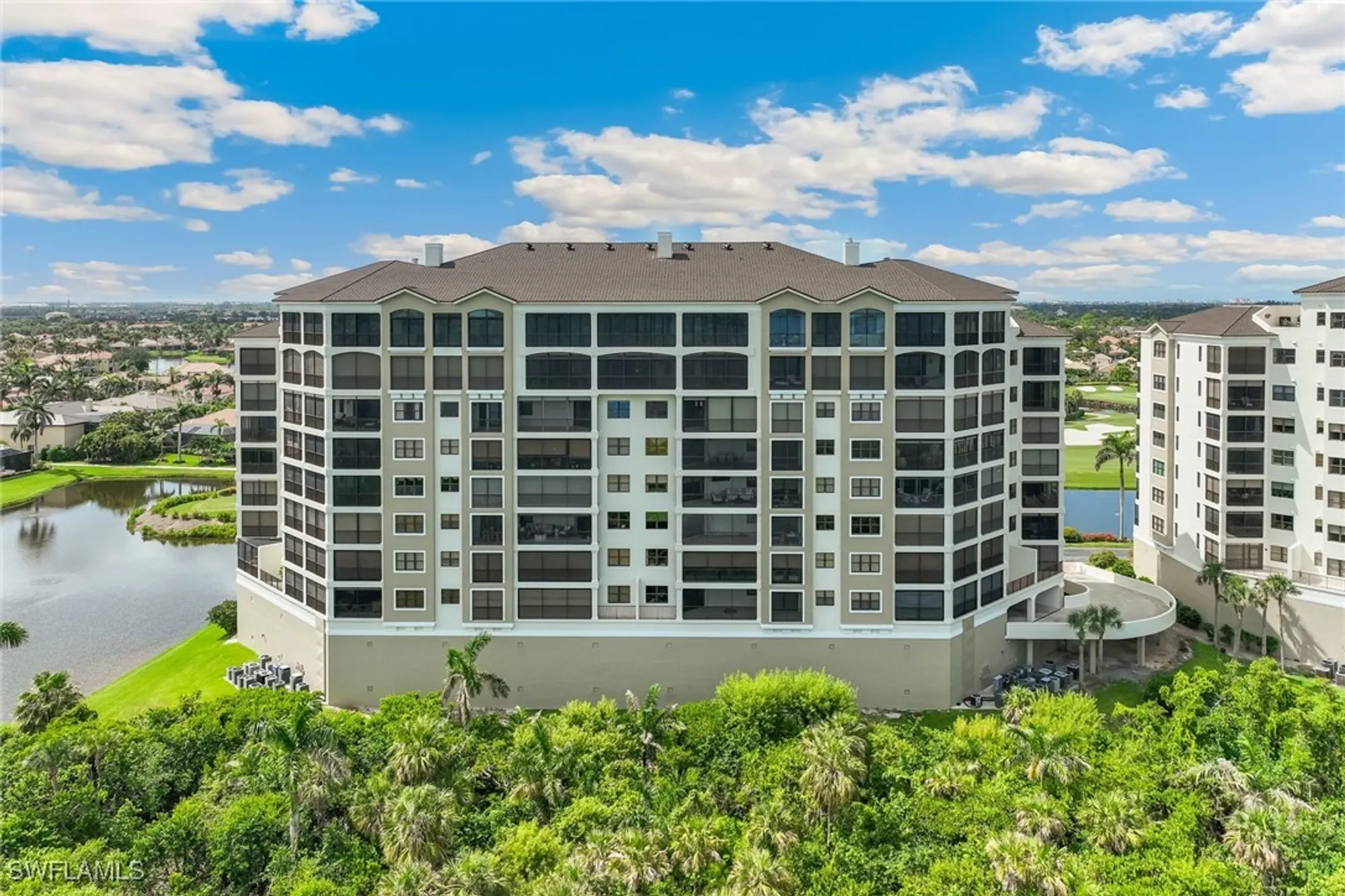 Property Slideshow image 5 of 50 | 11600 court of palms 301, Fort Myers, FL, 33908