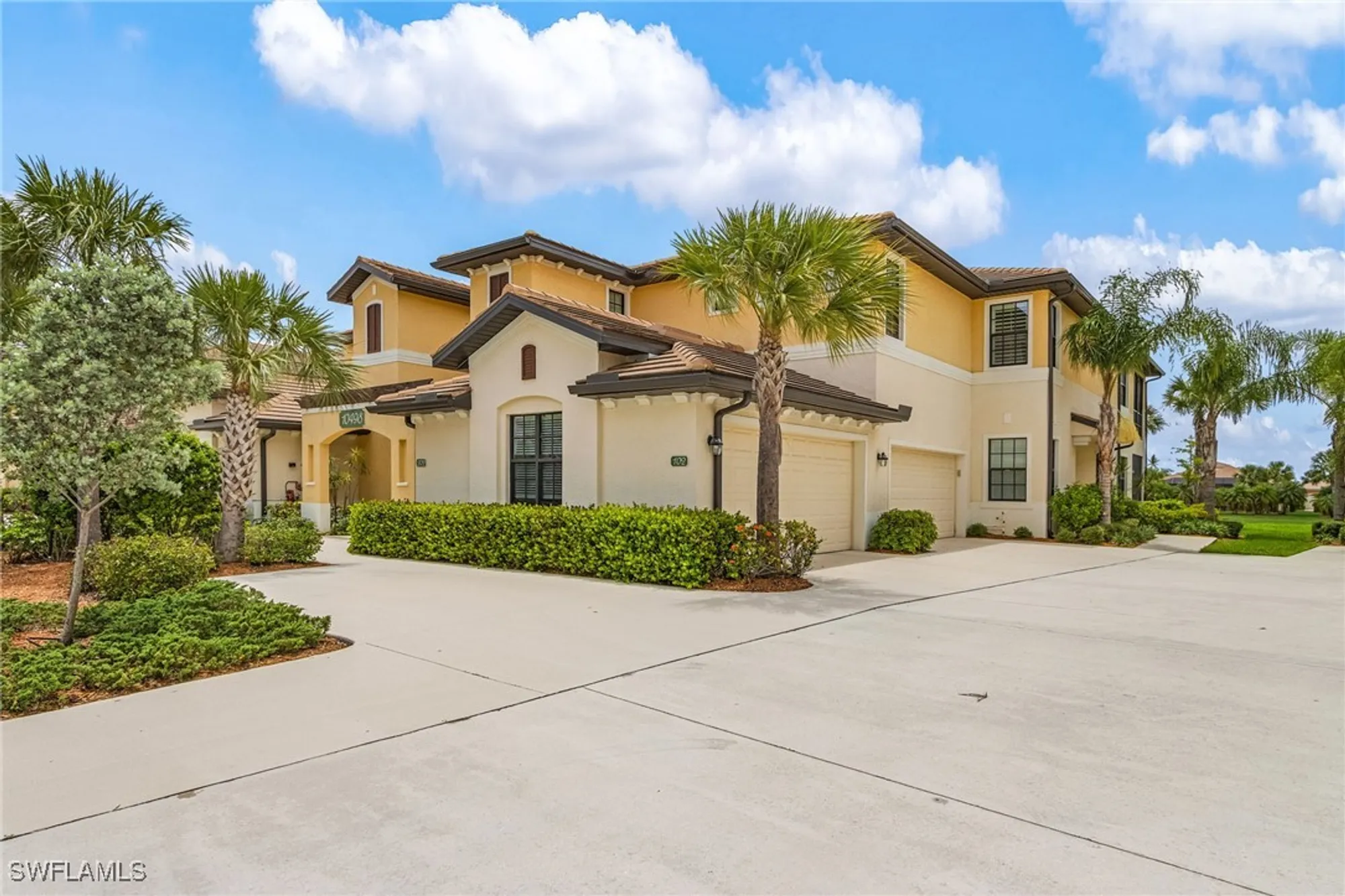 Property Slideshow image 4 of 35 | 10498 casella way apt 202, Fort Myers, FL, 33913