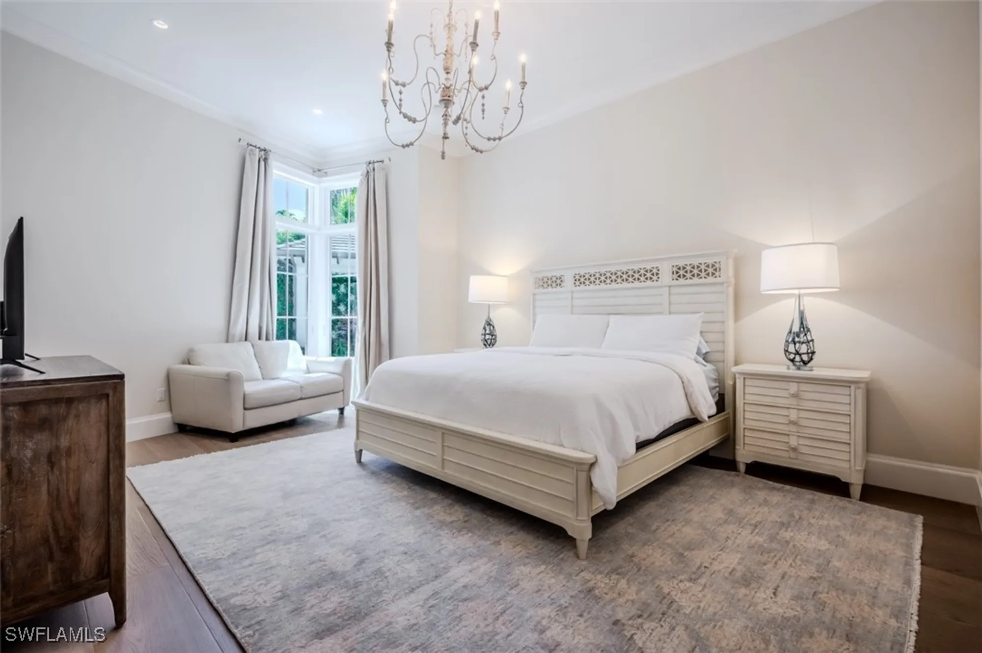 Property Slideshow image 27 of 44 | 702 bobwhite ln, Naples, FL, 34108