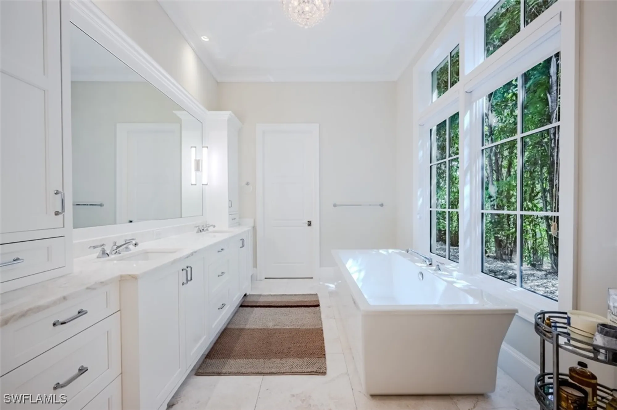 Property Slideshow image 22 of 44 | 702 bobwhite ln, Naples, FL, 34108