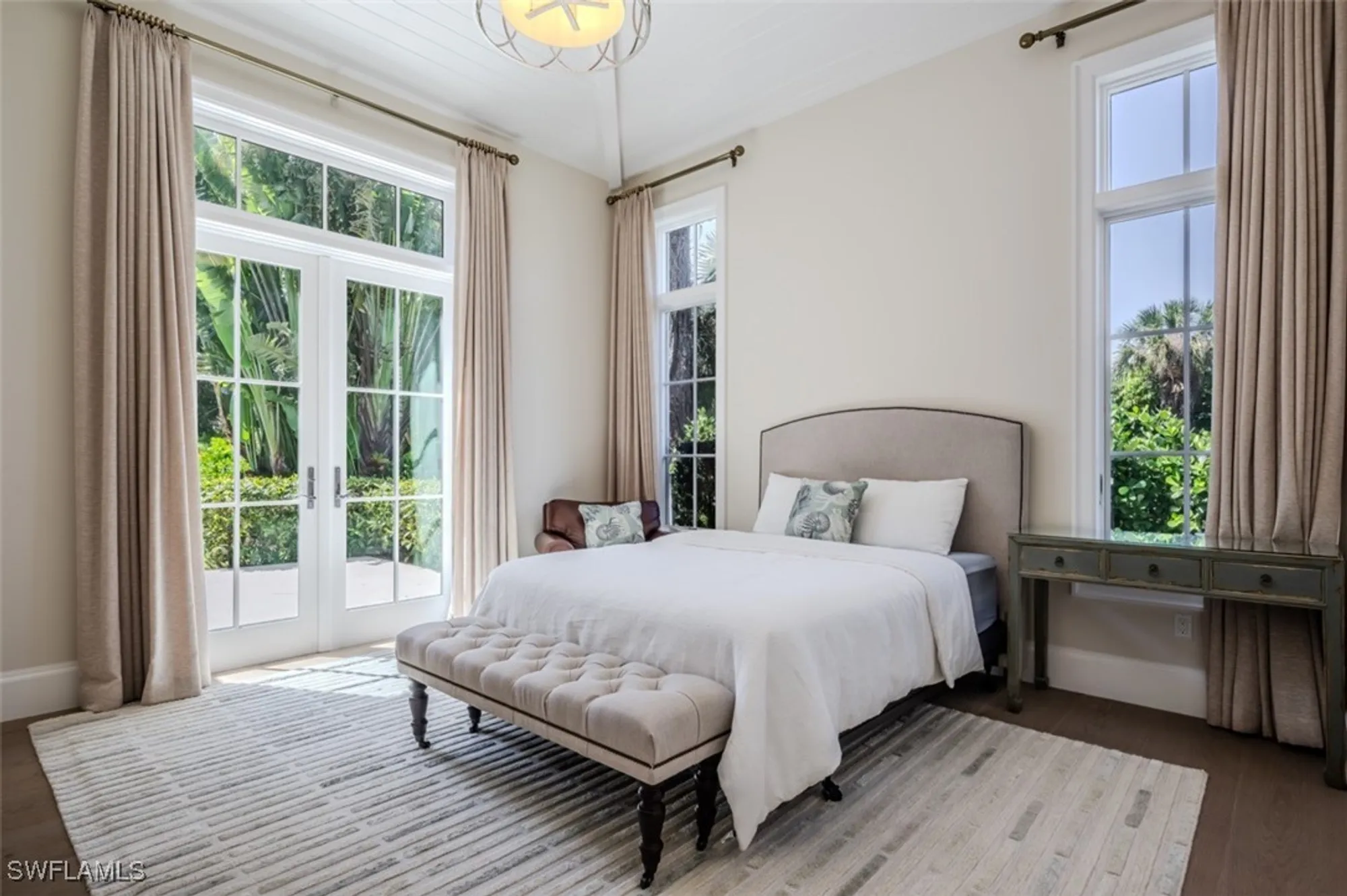 Property Slideshow image 31 of 44 | 702 bobwhite ln, Naples, FL, 34108