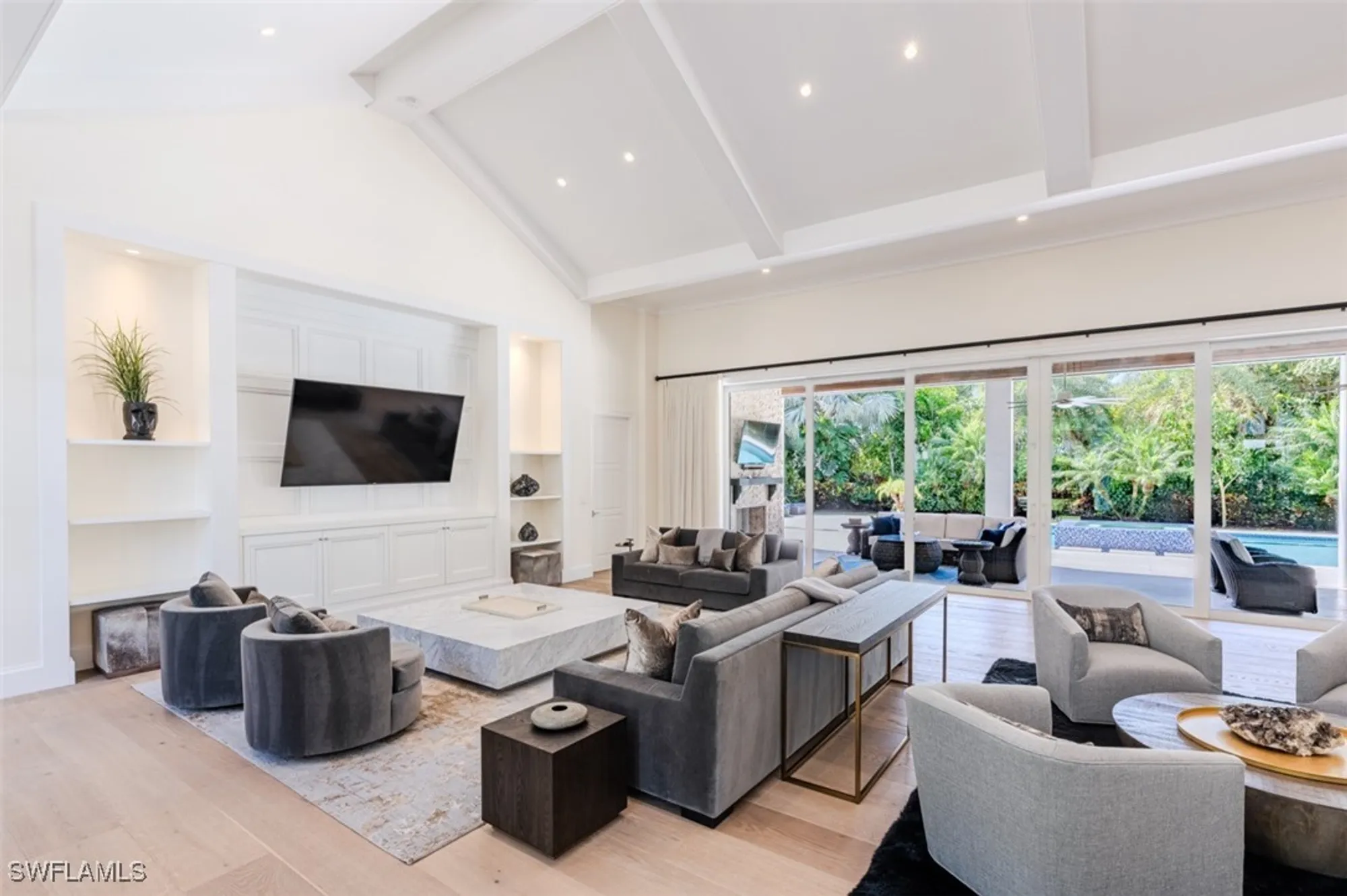 Property Slideshow image 5 of 44 | 702 bobwhite ln, Naples, FL, 34108