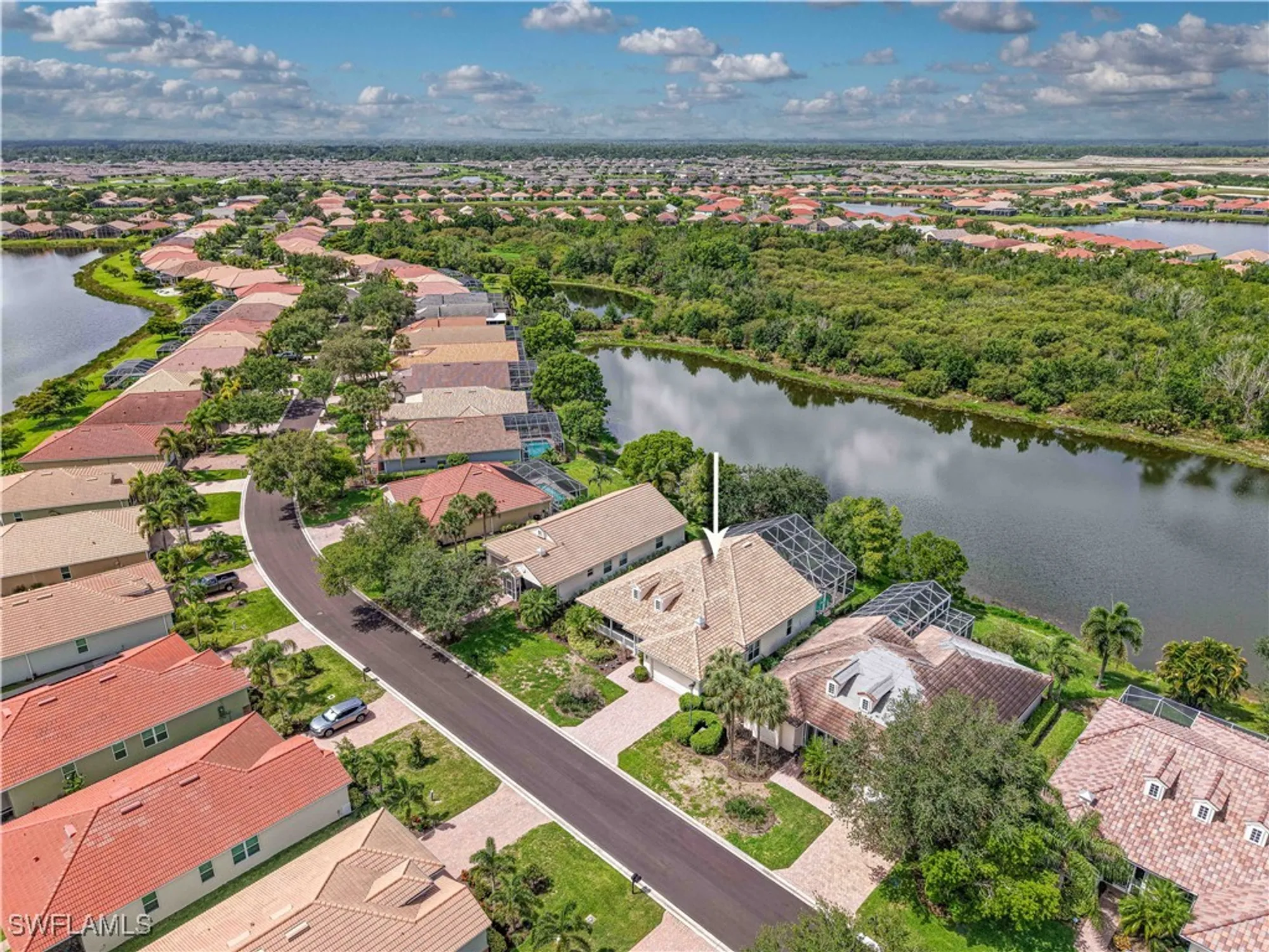 Property Slideshow image 14 of 44 | 2964 apple blossom dr, Alva, FL, 33920