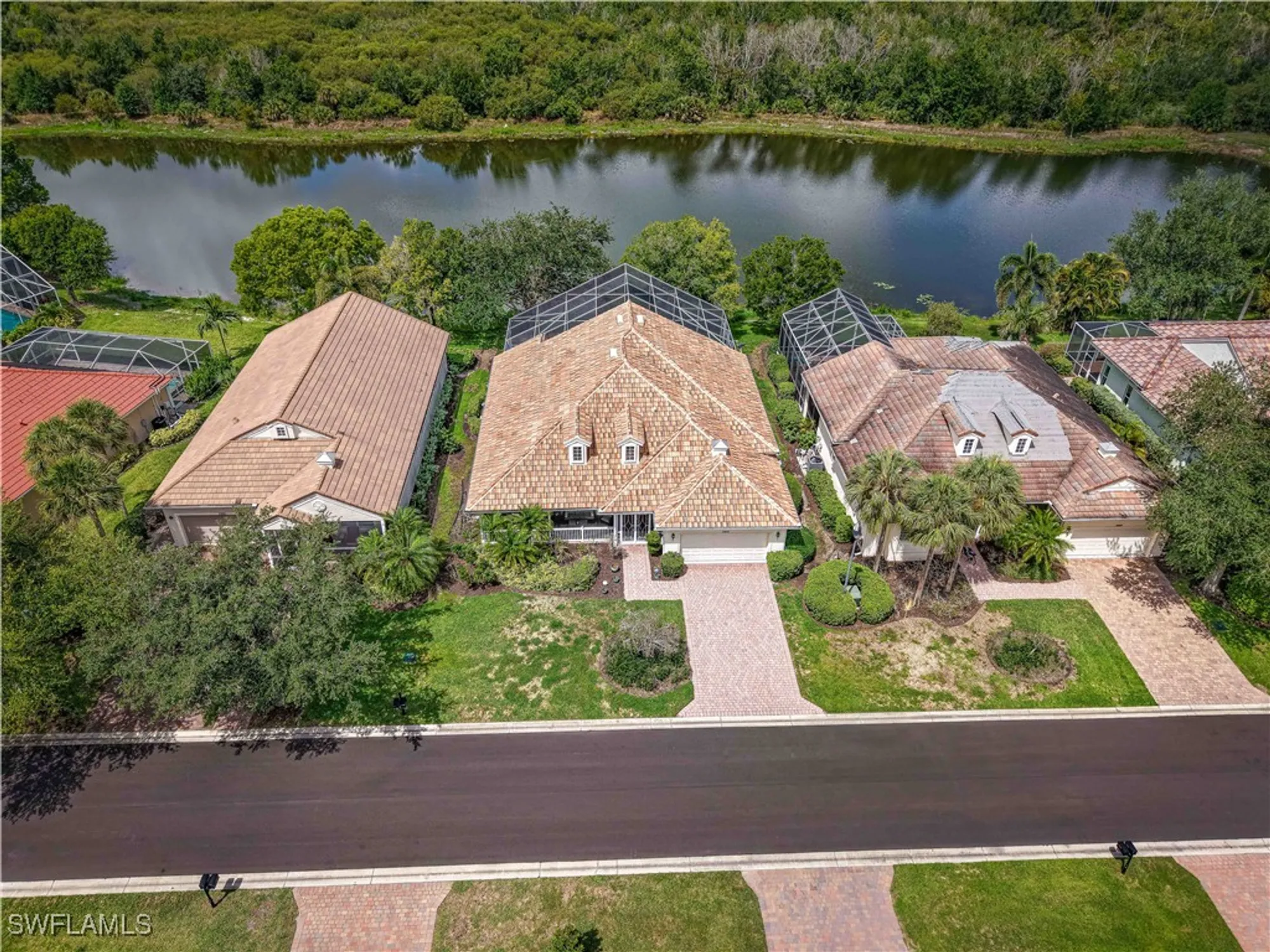 Property Slideshow image 13 of 44 | 2964 apple blossom dr, Alva, FL, 33920