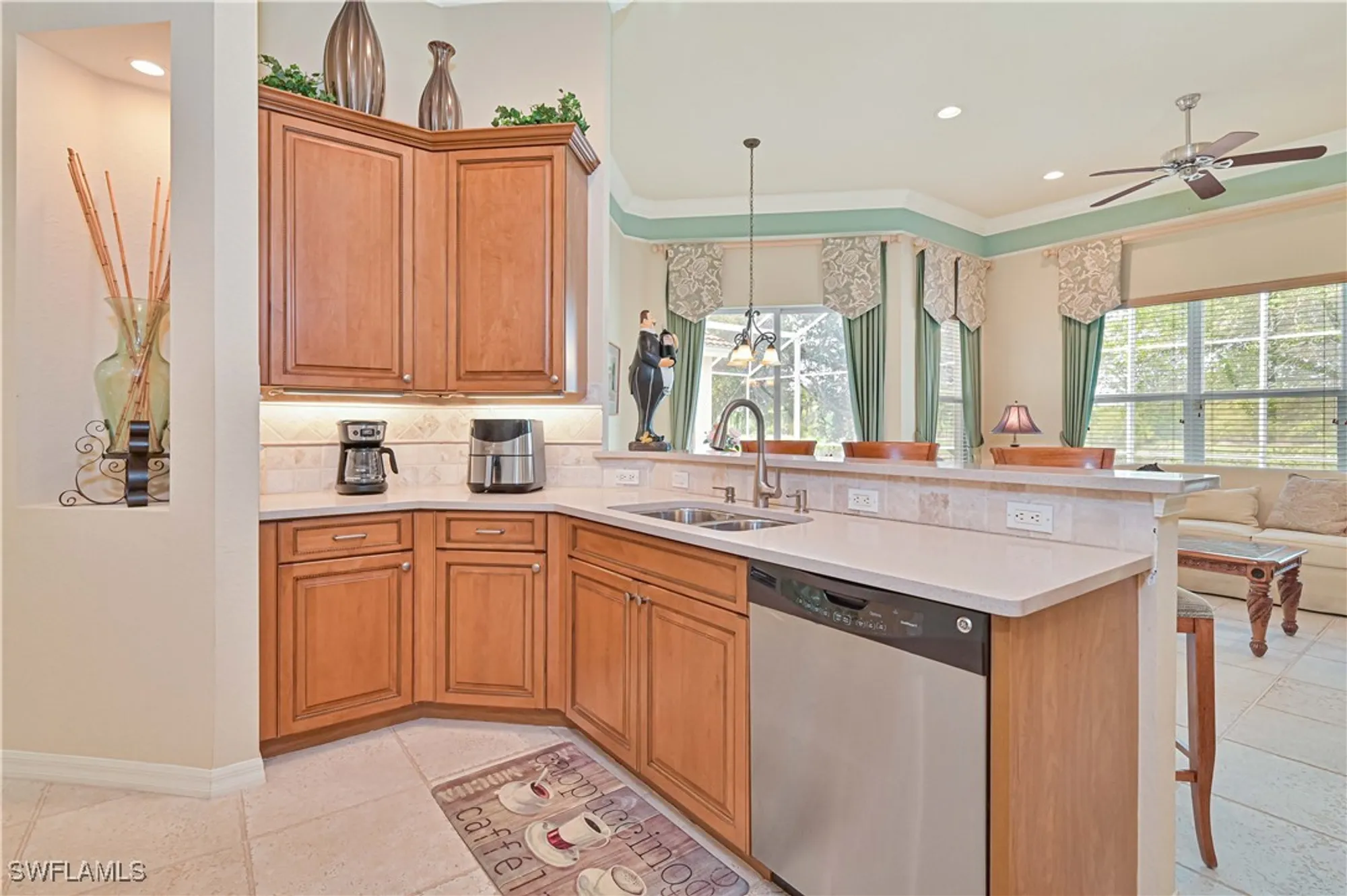 Property Slideshow image 25 of 44 | 2964 apple blossom dr, Alva, FL, 33920